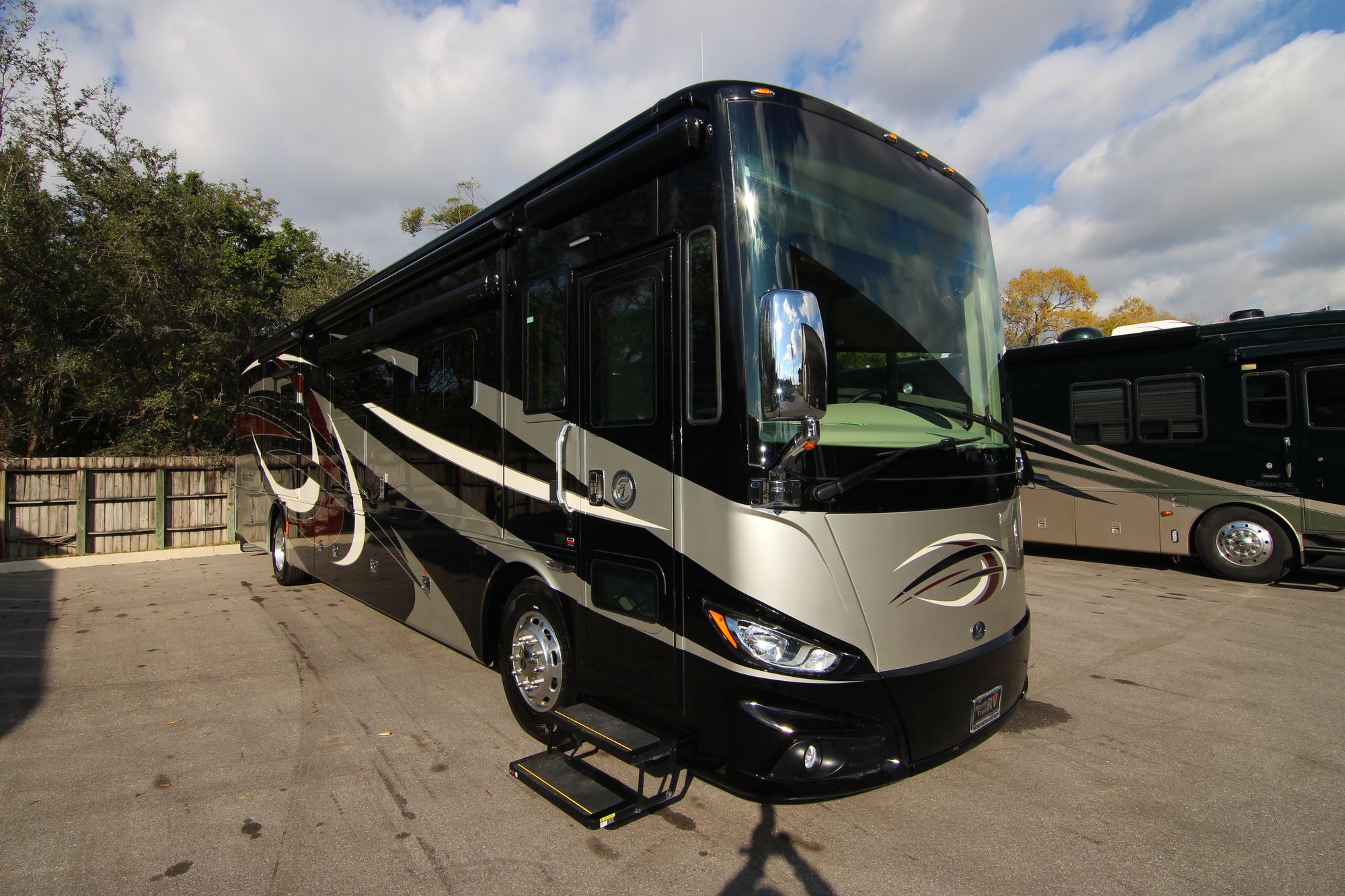 New 2019 Tiffin Motor Homes Phaeton 40QBH Class A  For Sale