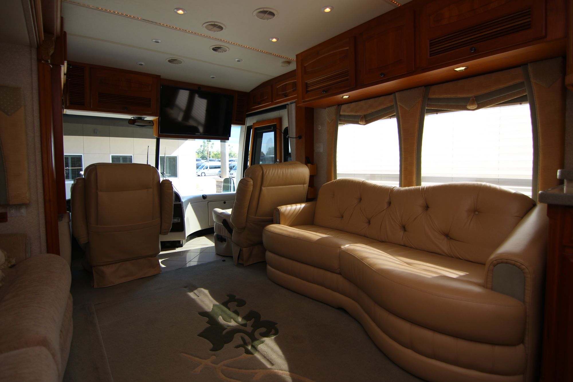 Used 2005 Newmar Essex 4506 Class A  For Sale