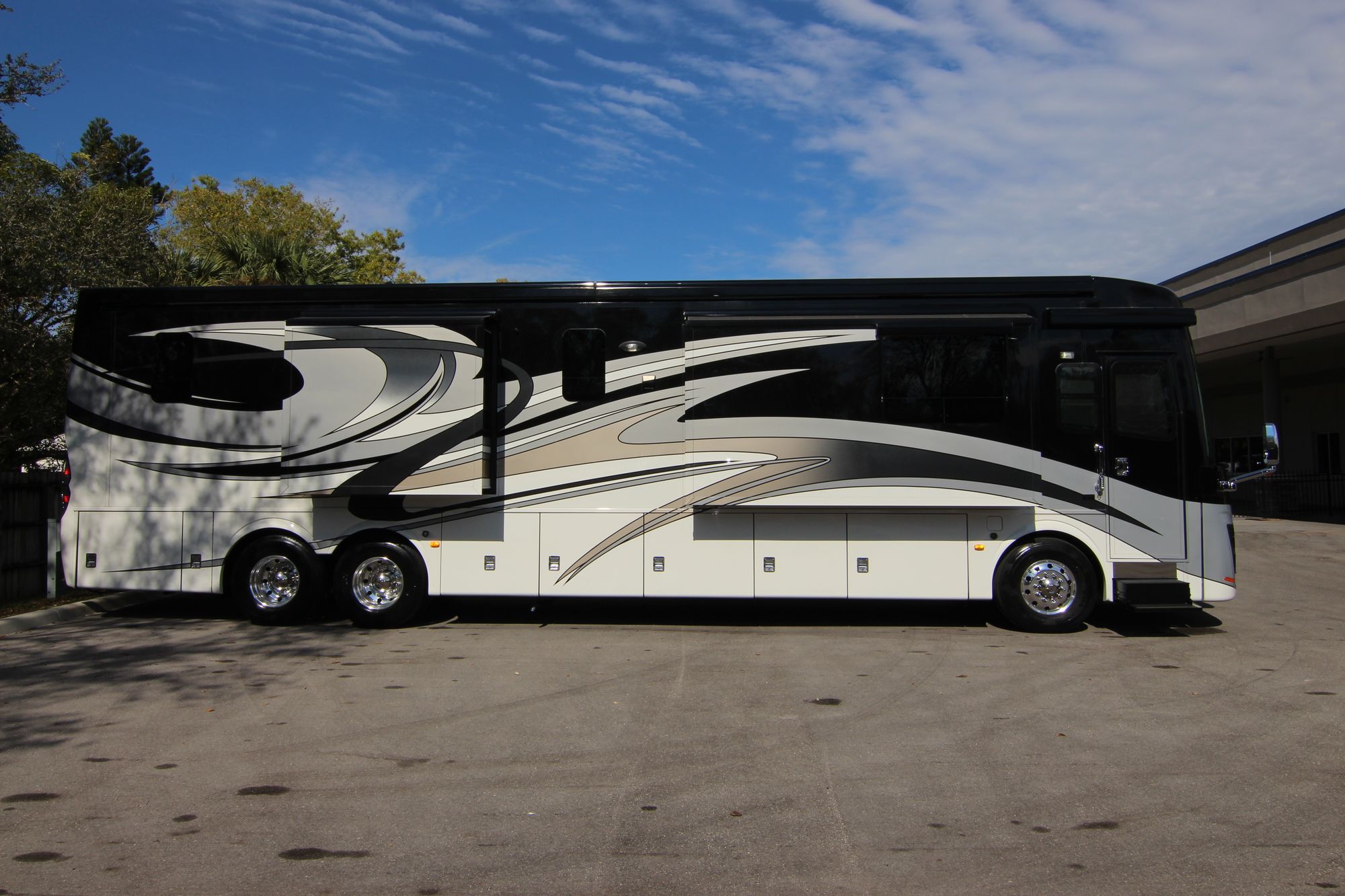 Used 2013 Newmar King Aire 4584 Class A  For Sale