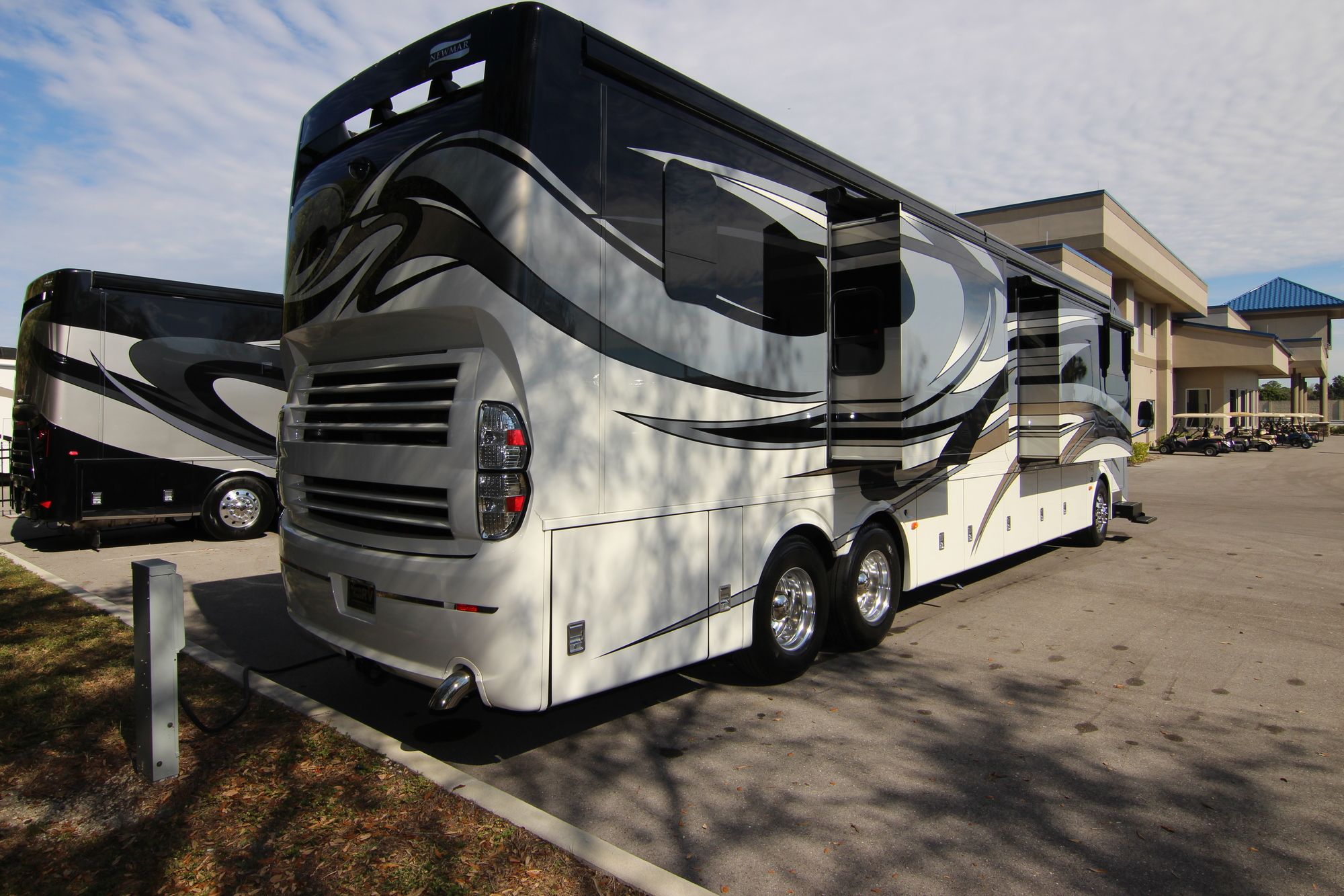 Used 2013 Newmar King Aire 4584 Class A  For Sale