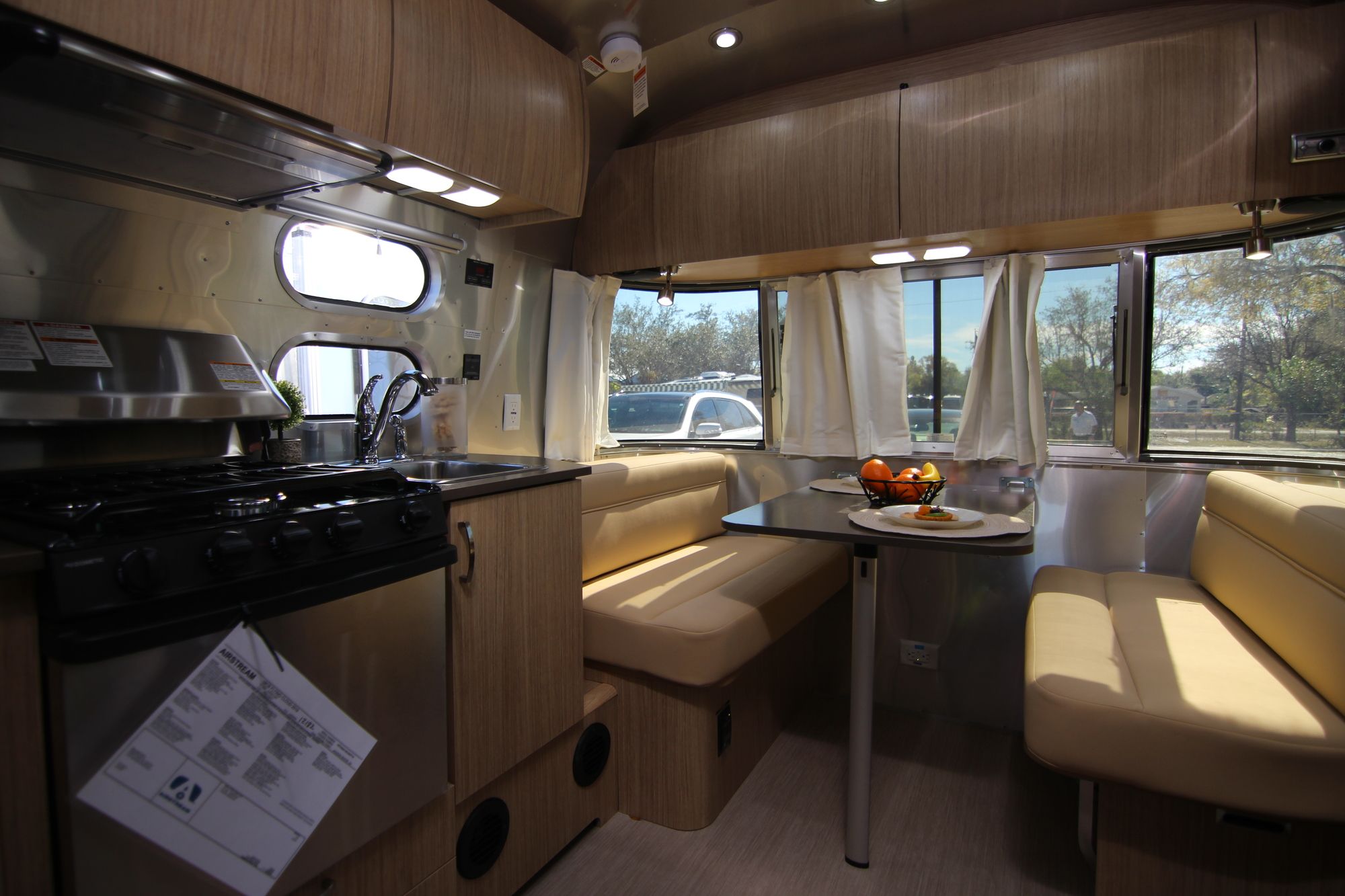 New 2019 Airstream Flying Cloud 19CB Travel Trailer  For Sale