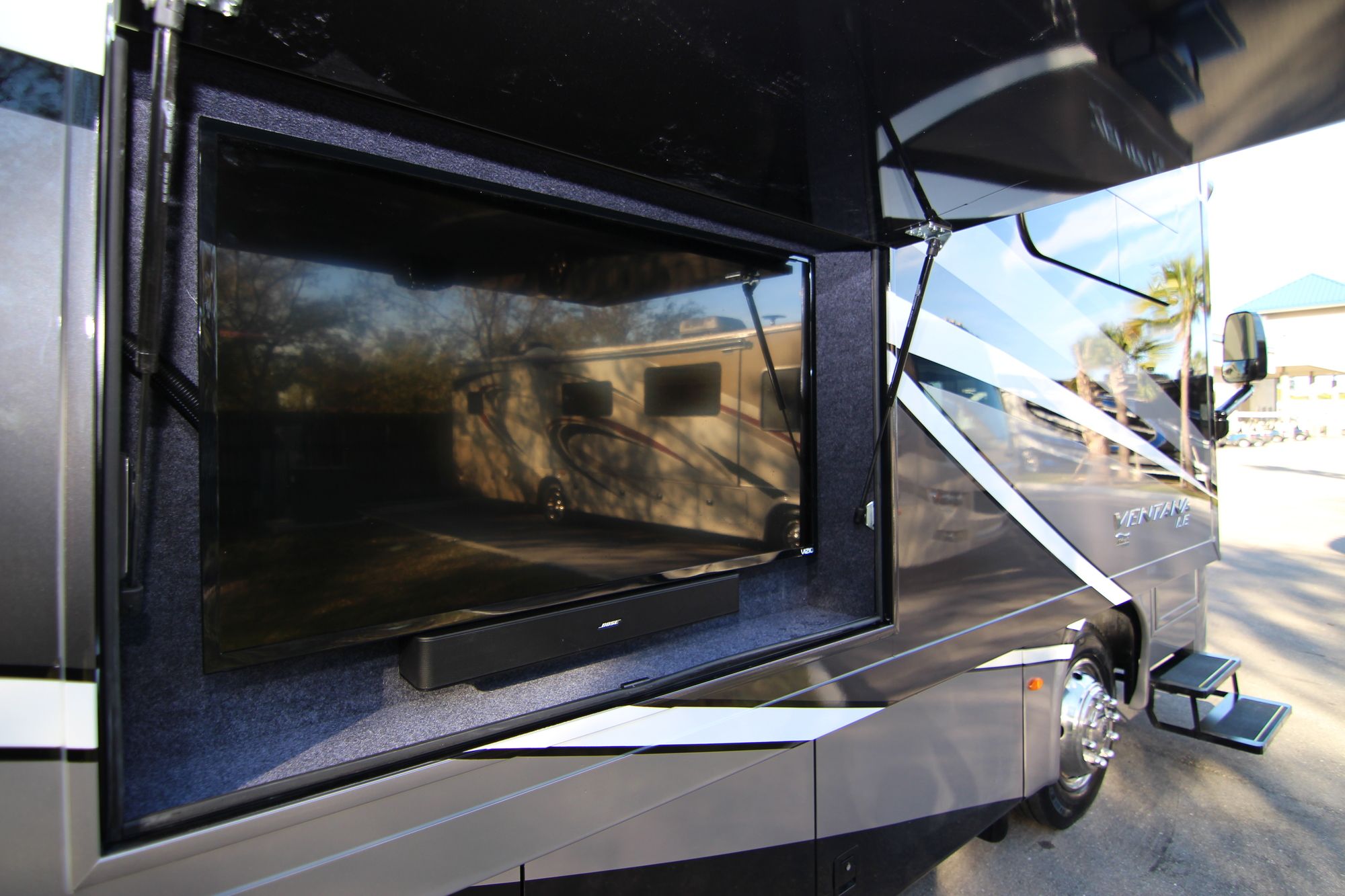 New 2019 Newmar Ventana Le 4045 Class A  For Sale