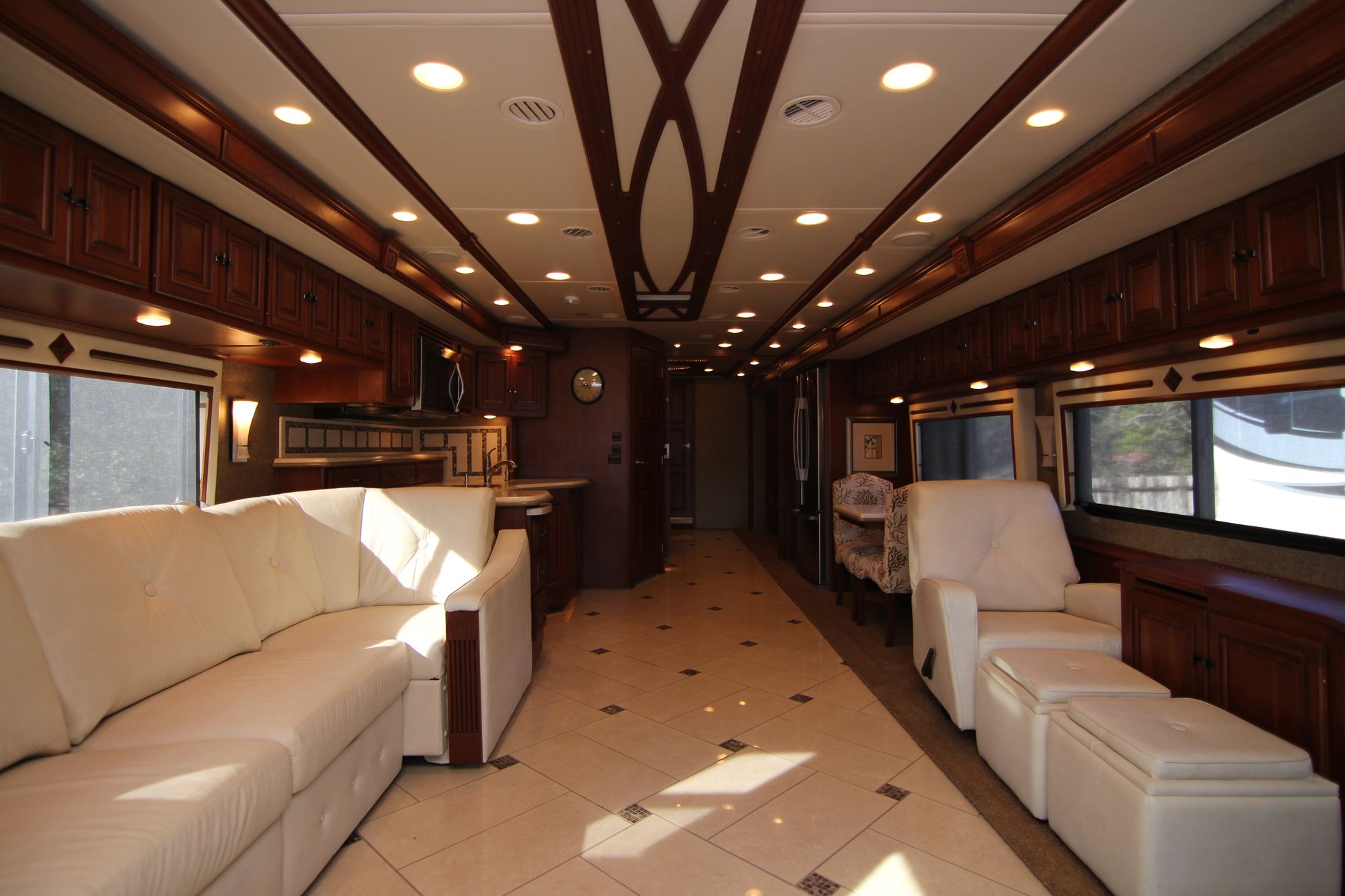 Used 2013 Itasca Ellipse 42QD Class A  For Sale