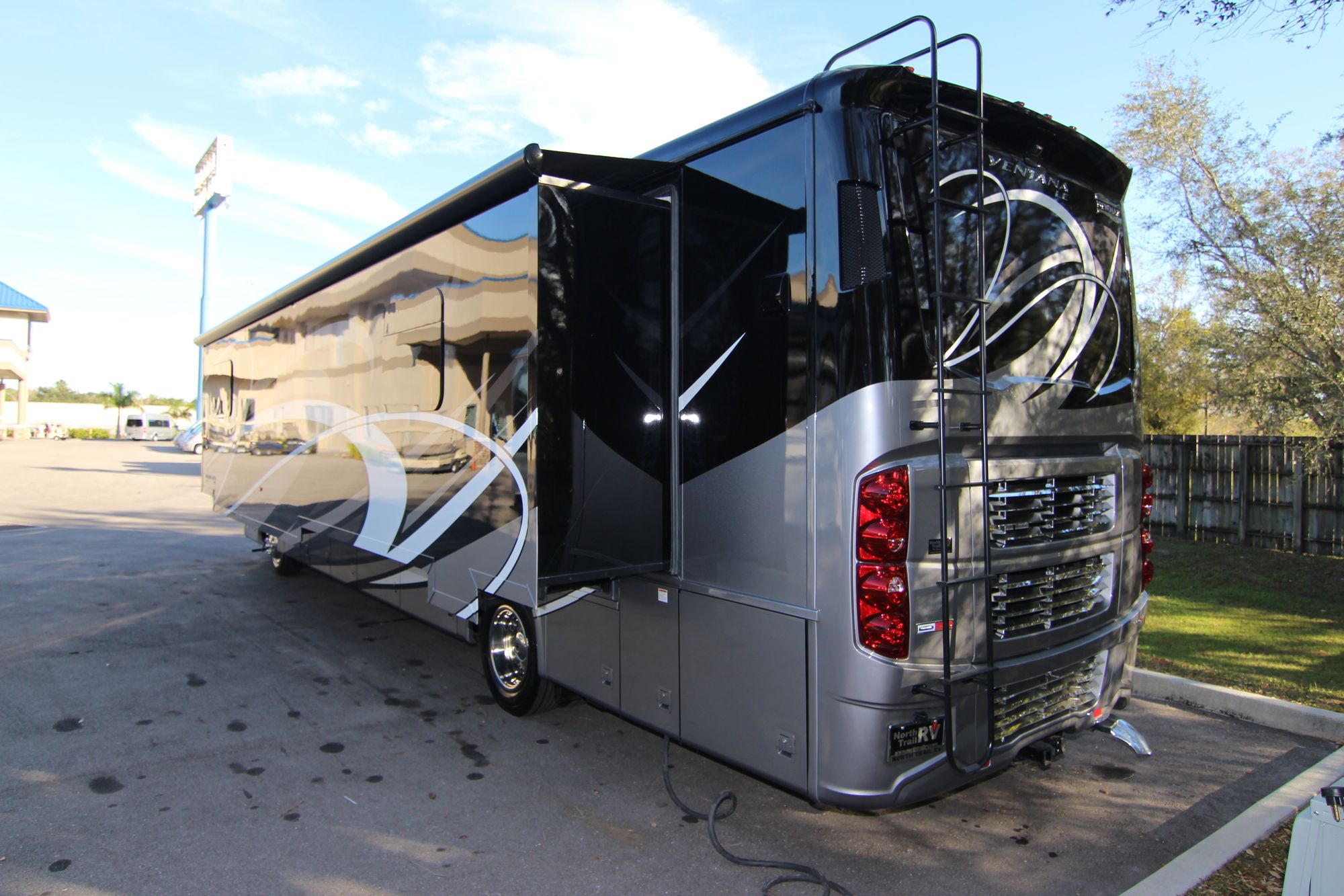 New 2019 Newmar Ventana Le 4045 Class A  For Sale