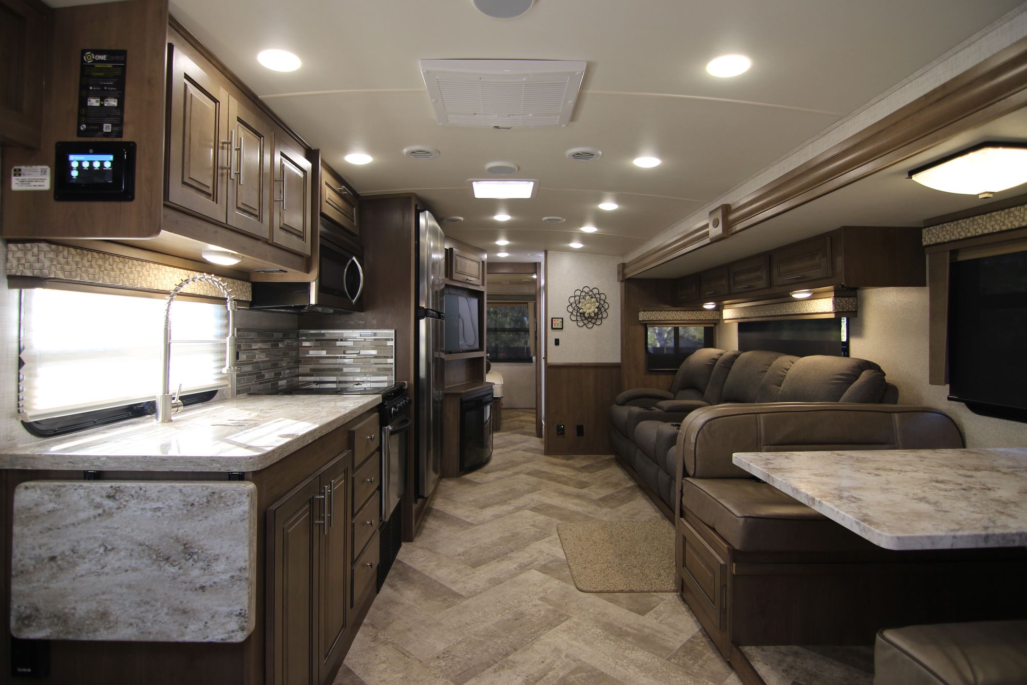 Used 2018 Forest River Georgetown 31L Class A  For Sale
