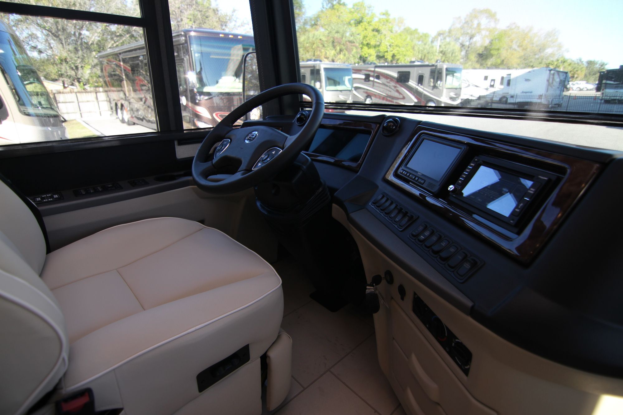 New 2019 Newmar Dutch Star 3736 Class A  For Sale