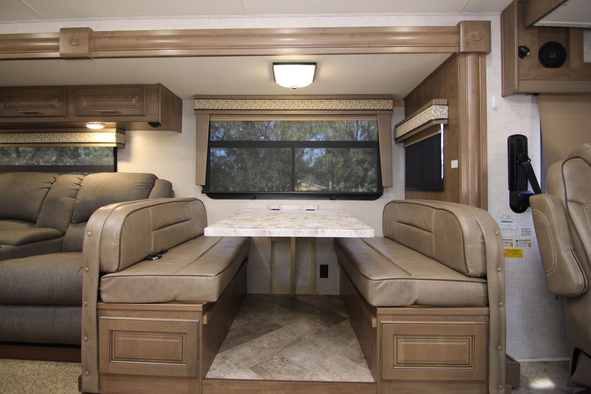 Used 2018 Forest River Georgetown 31L Class A  For Sale