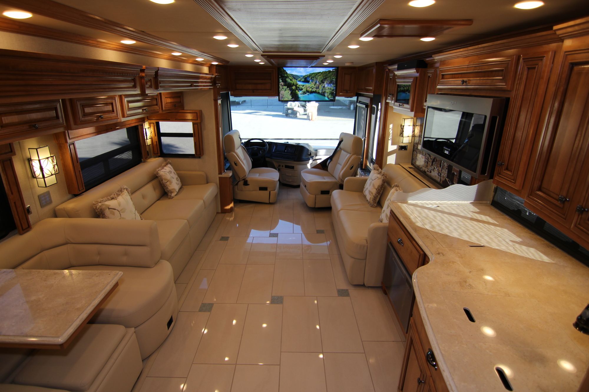 New 2019 Newmar Dutch Star 3736 Class A  For Sale