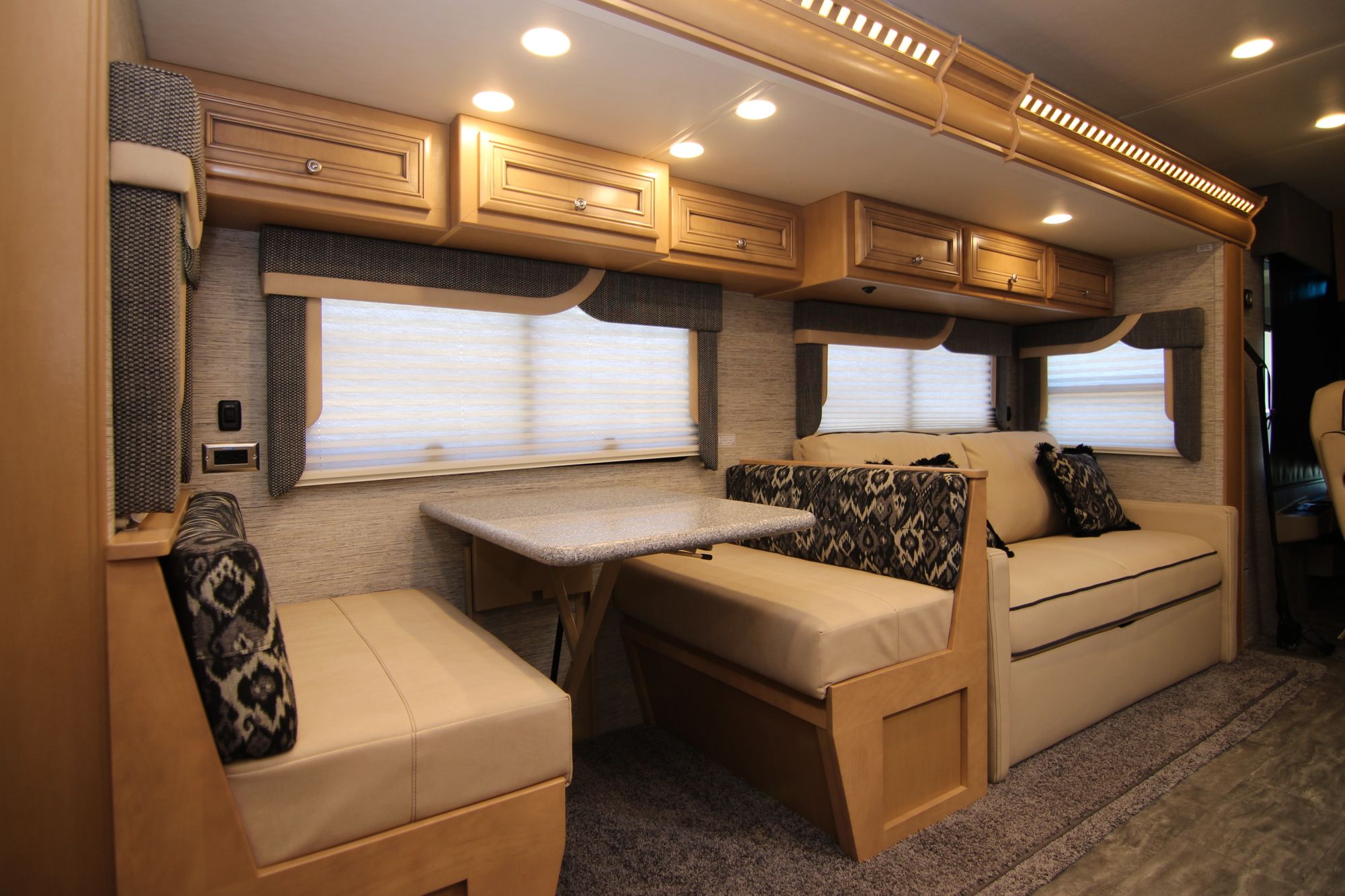 New 2019 Newmar Bay Star Sport 2702 Class A  For Sale