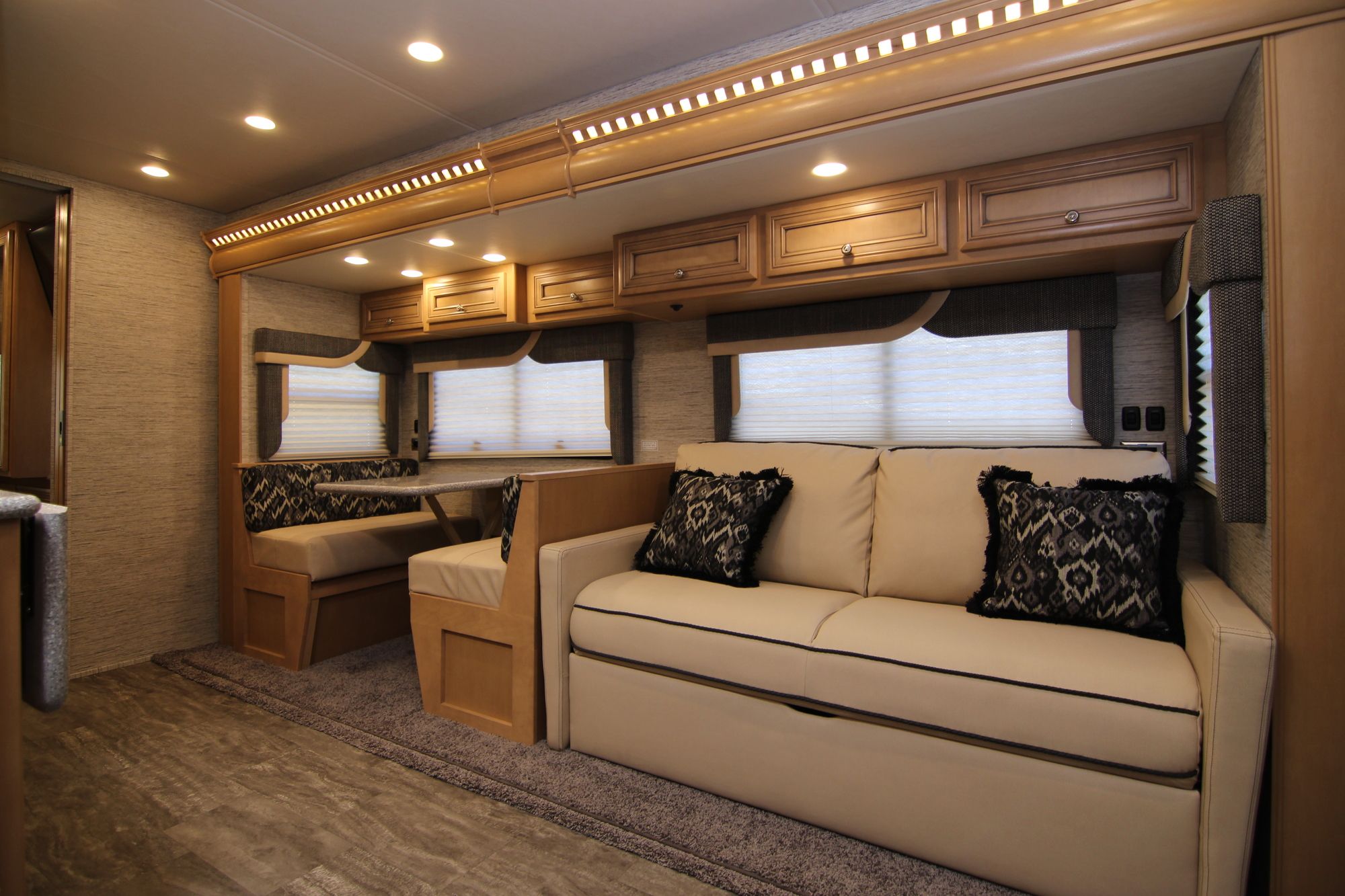 New 2019 Newmar Bay Star Sport 2702 Class A  For Sale