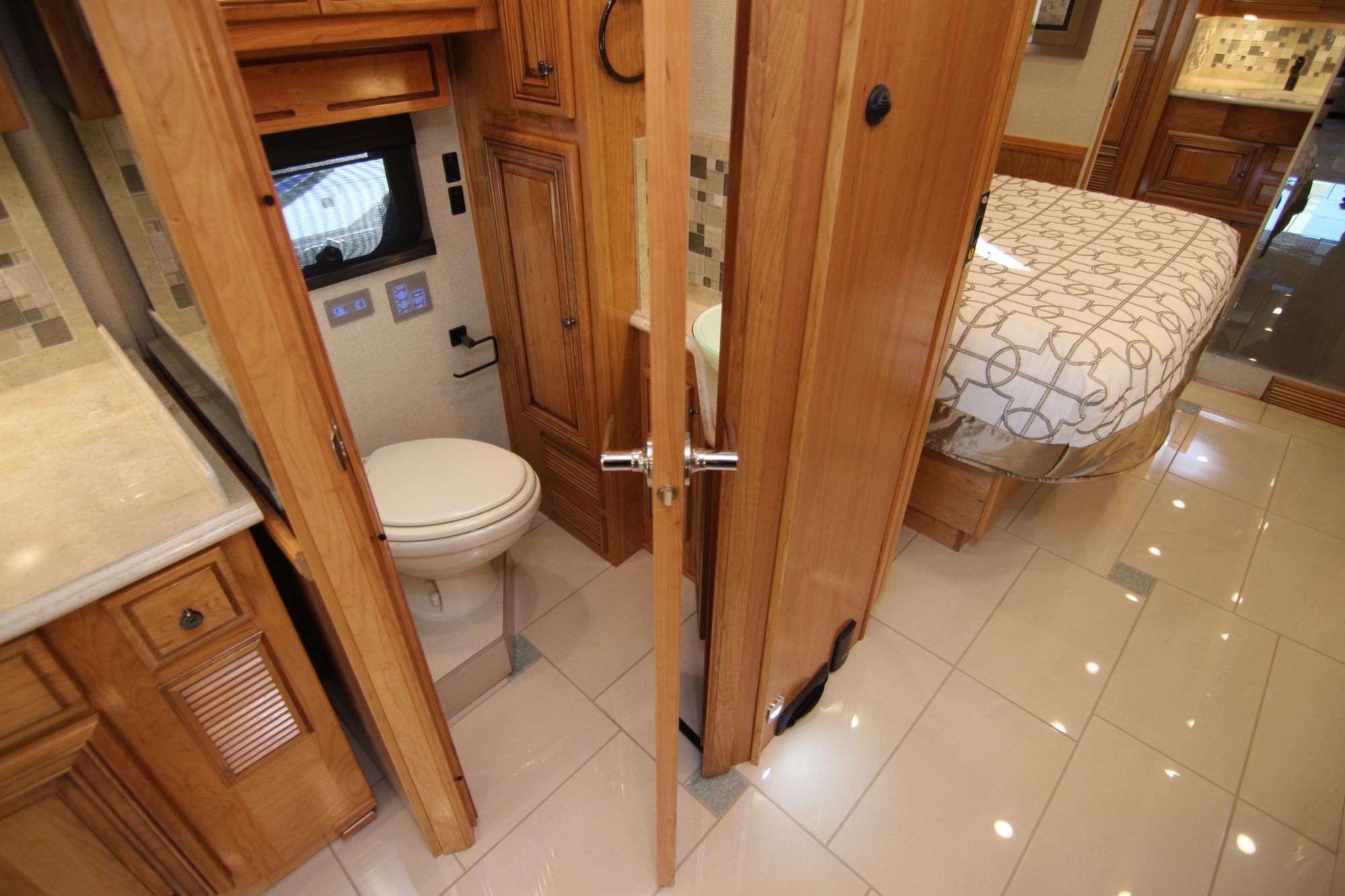 New 2019 Newmar Dutch Star 3736 Class A  For Sale