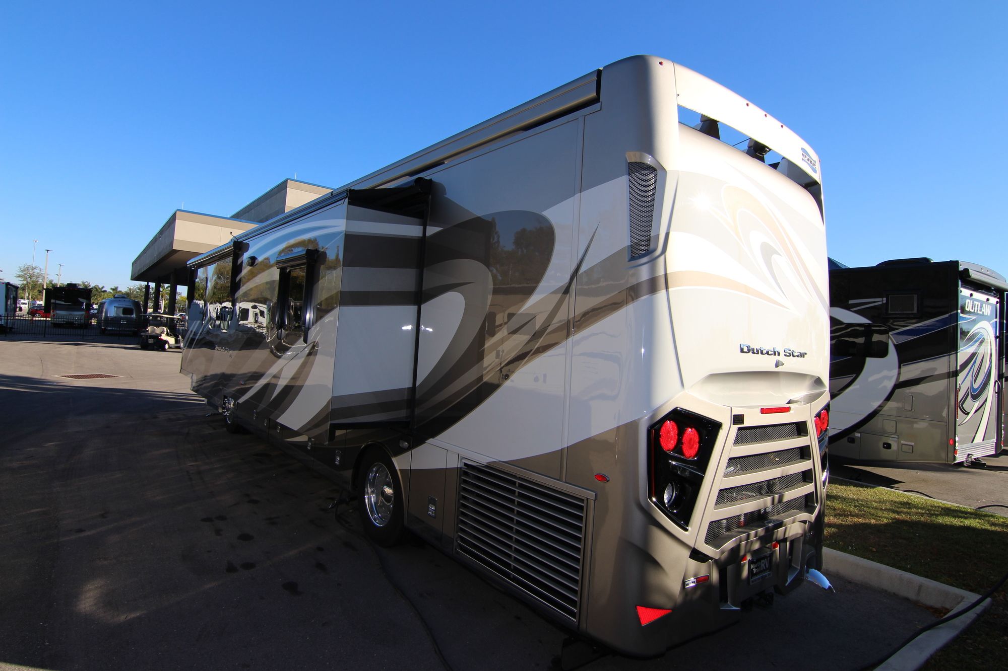 New 2019 Newmar Dutch Star 3736 Class A  For Sale