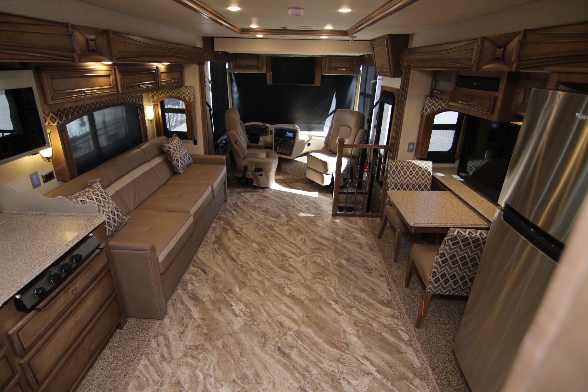 New 2019 Newmar Canyon Star 3646 Class A  For Sale