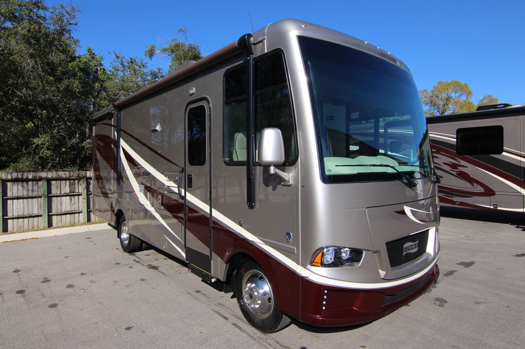New 2019 Newmar Bay Star Sport 2702 Class A  For Sale