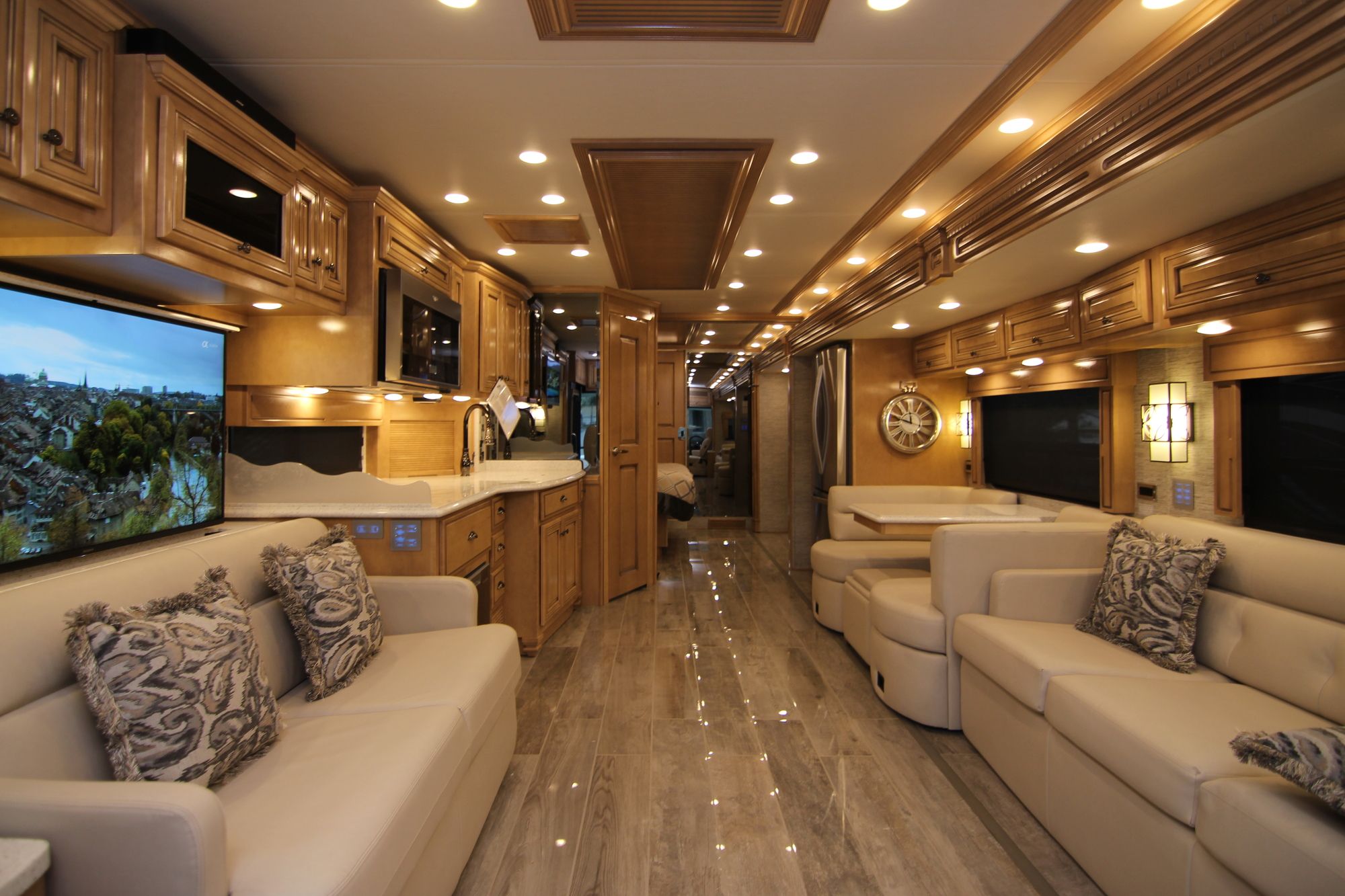 New 2019 Newmar Dutch Star 3736 Class A  For Sale
