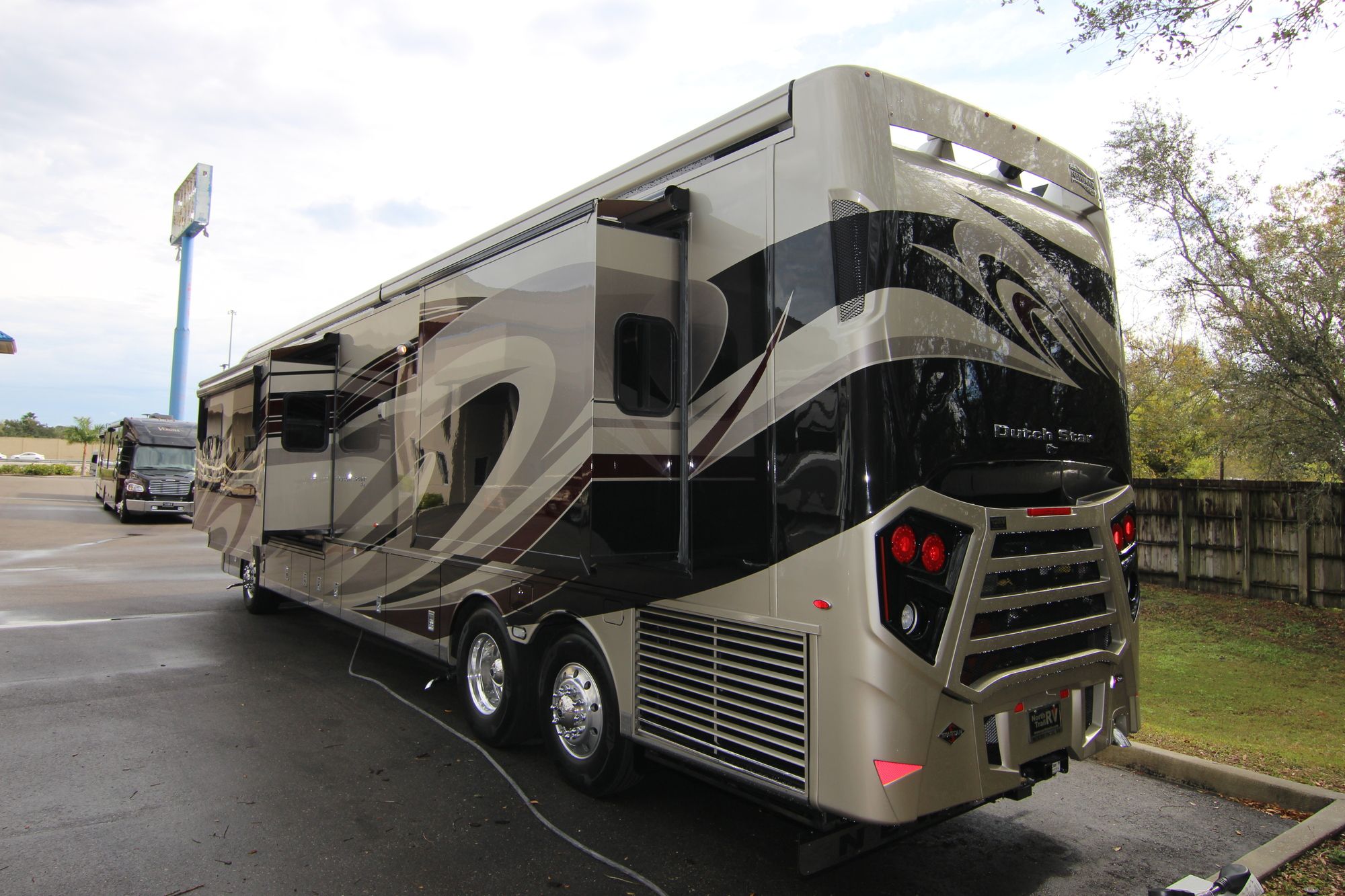 New 2019 Newmar Dutch Star HANDICAP Class A  For Sale