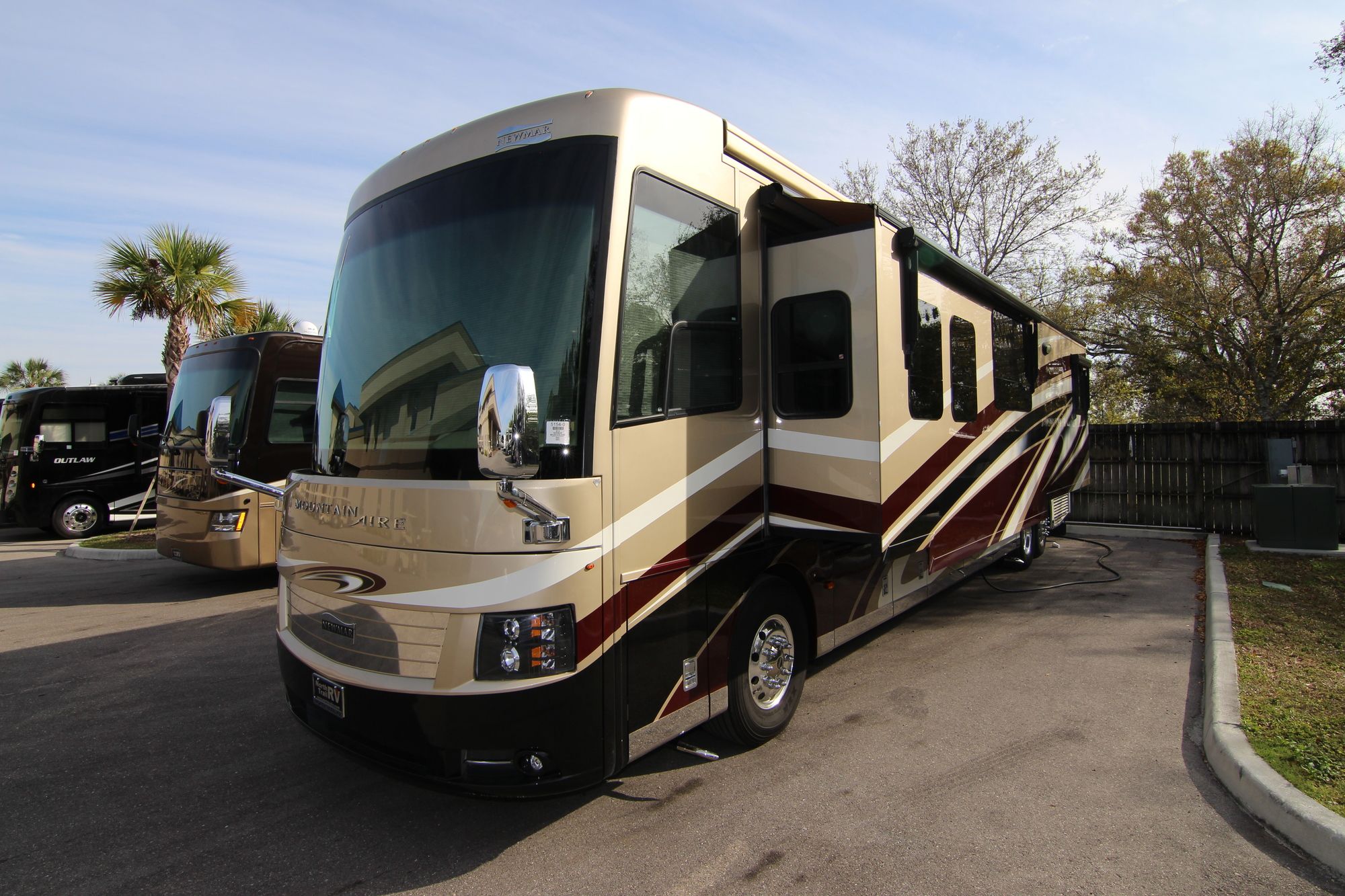 Used 2016 Newmar Mountain Aire 4553 Class A  For Sale