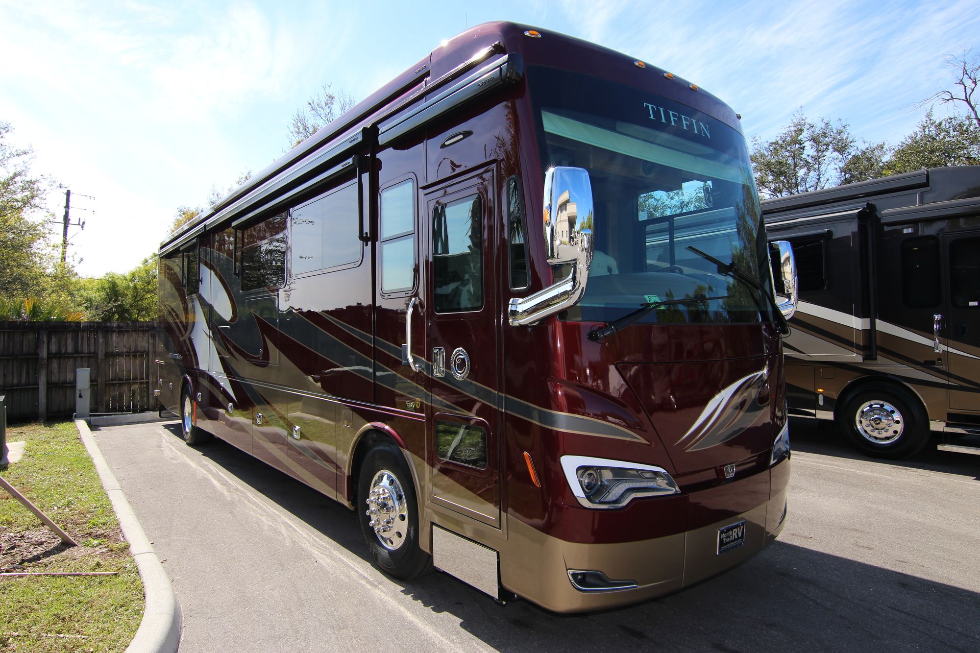 New 2019 Tiffin Motor Homes Allegro Bus 40 IP Class A  For Sale