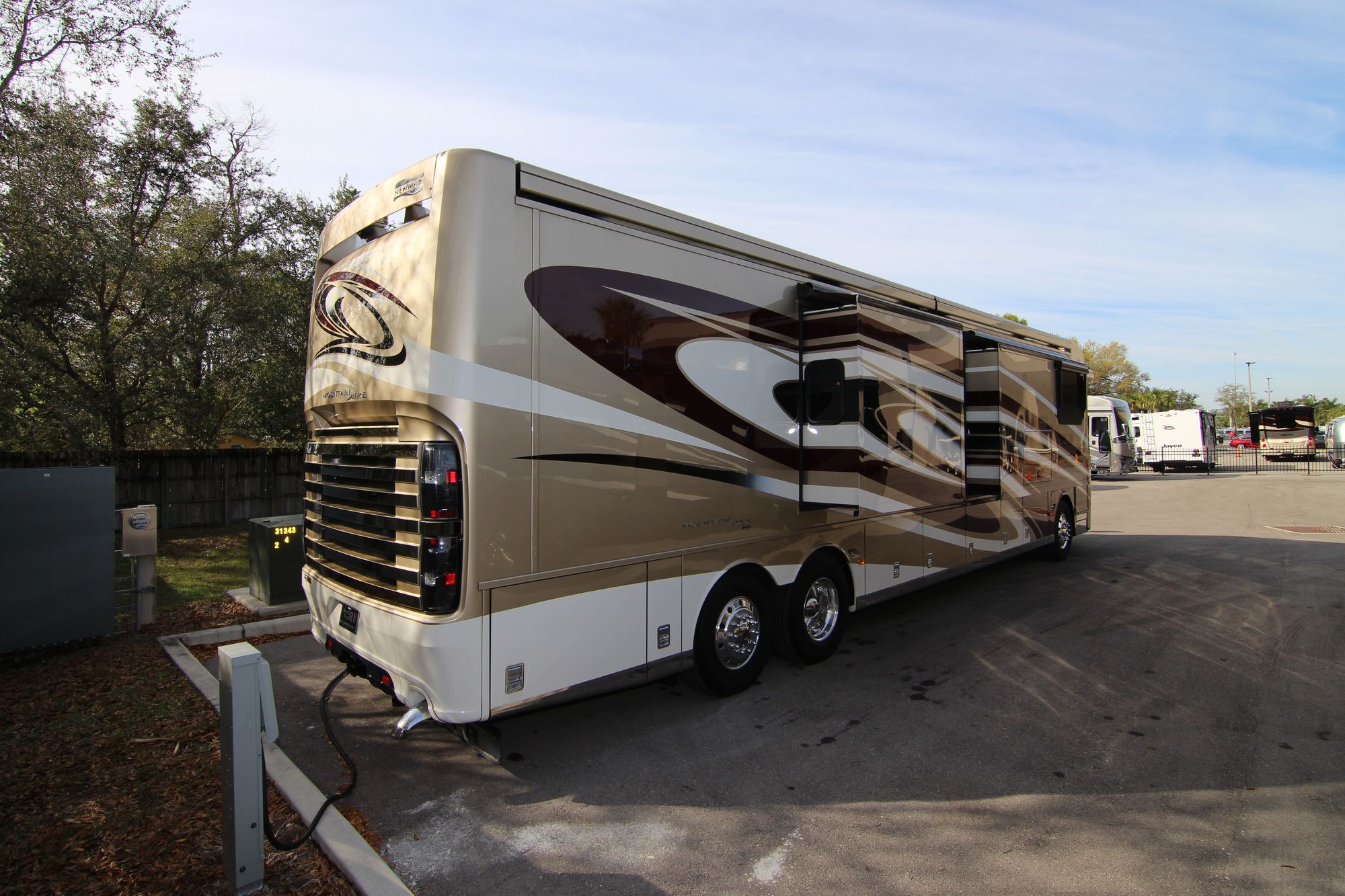 Used 2016 Newmar Mountain Aire 4553 Class A  For Sale