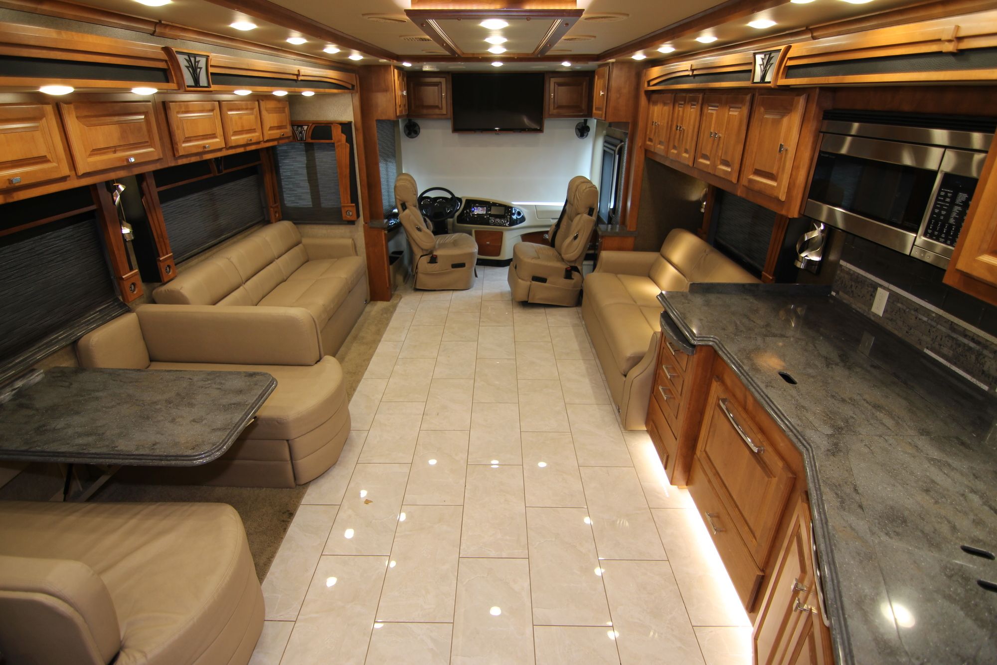 Used 2017 Tiffin Motor Homes Phaeton 40QKH Class A  For Sale