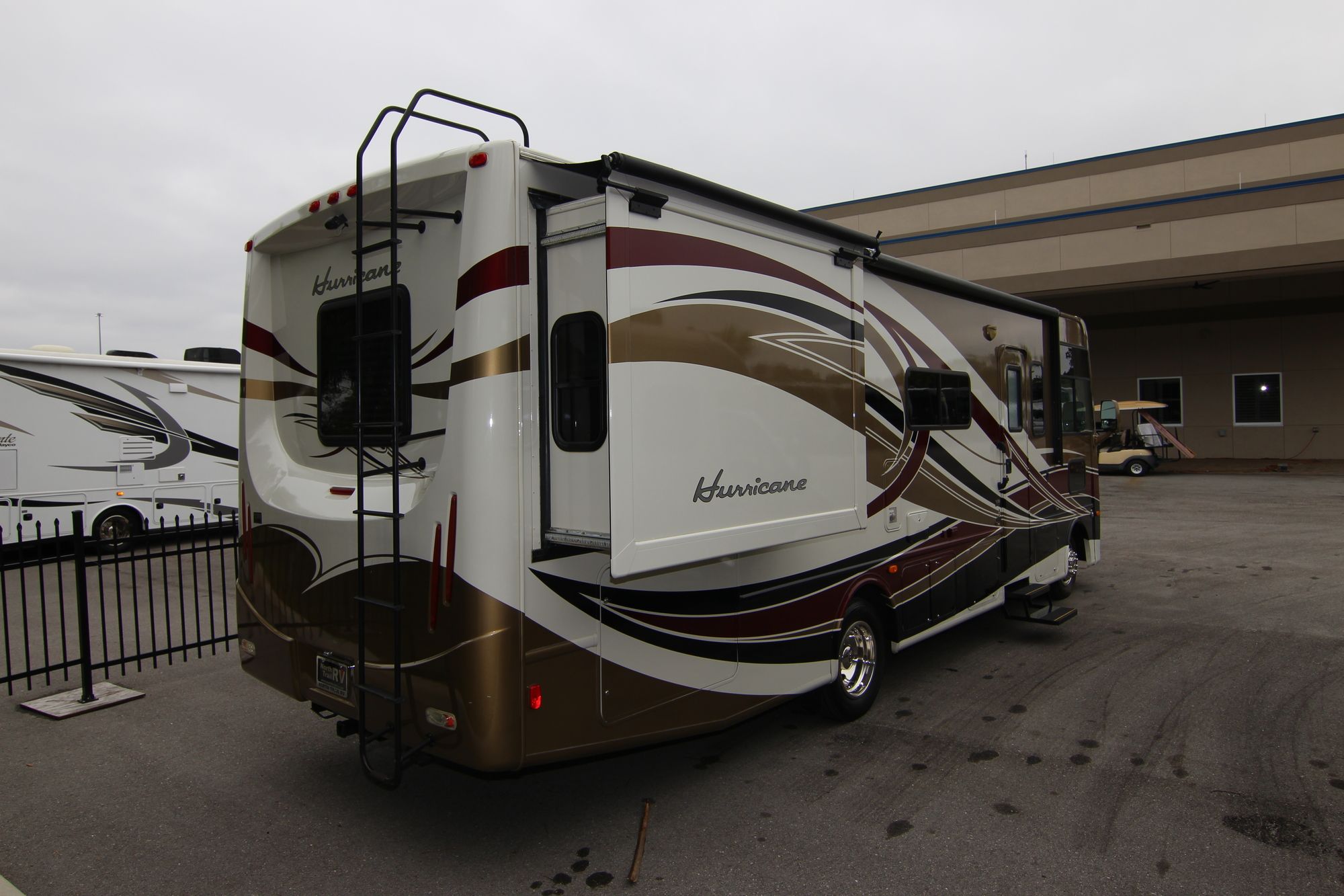 Used 2013 Thor Hurricane 29X Class A  For Sale