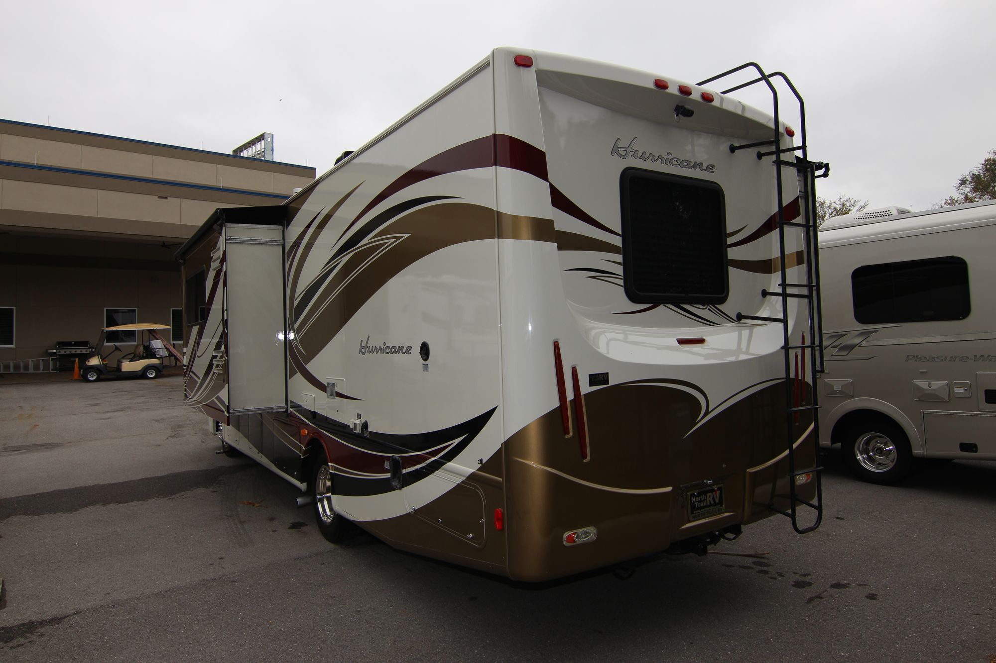 Used 2013 Thor Hurricane 29X Class A  For Sale