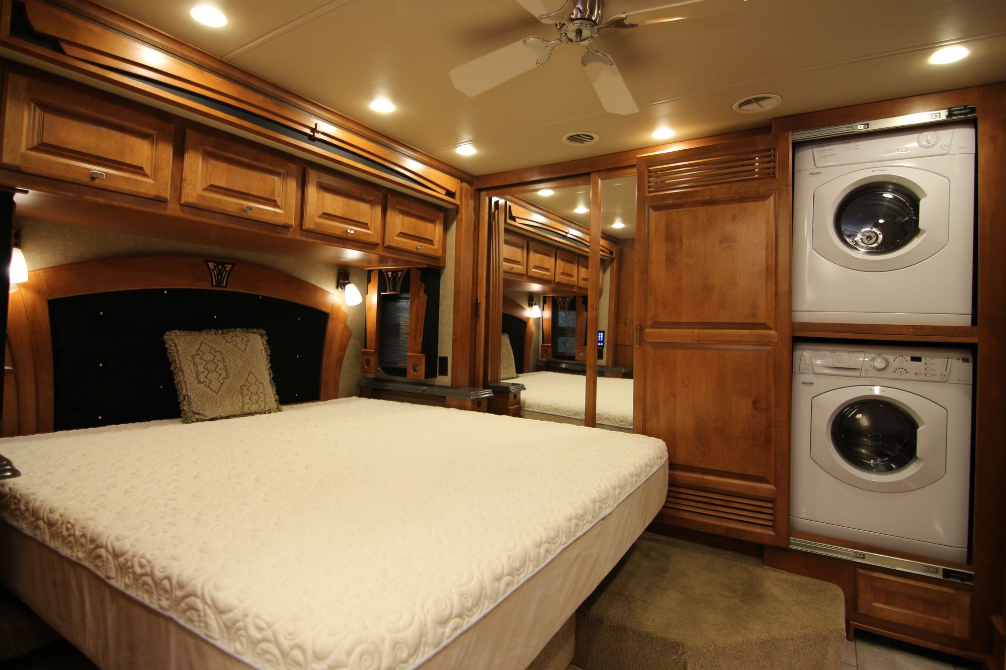 Used 2017 Tiffin Motor Homes Phaeton 40QKH Class A  For Sale