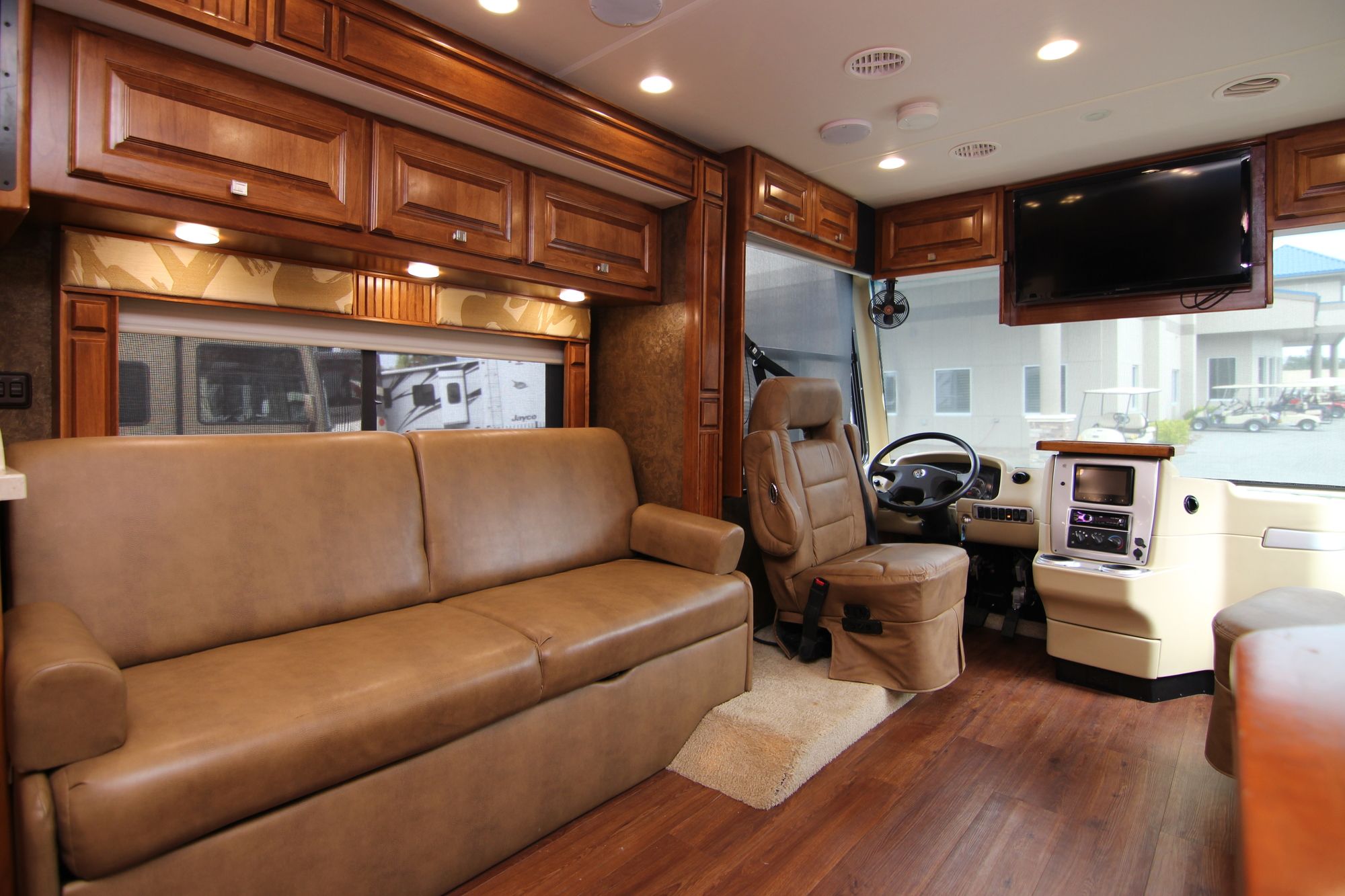 Used 2014 Tiffin Motor Homes Breeze 32BR Class A  For Sale