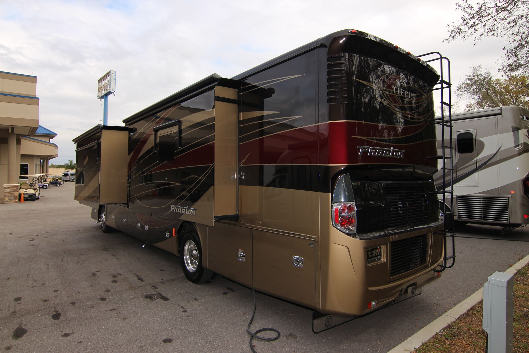 New 2019 Tiffin Motor Homes Phaeton 40 AH Class A  For Sale