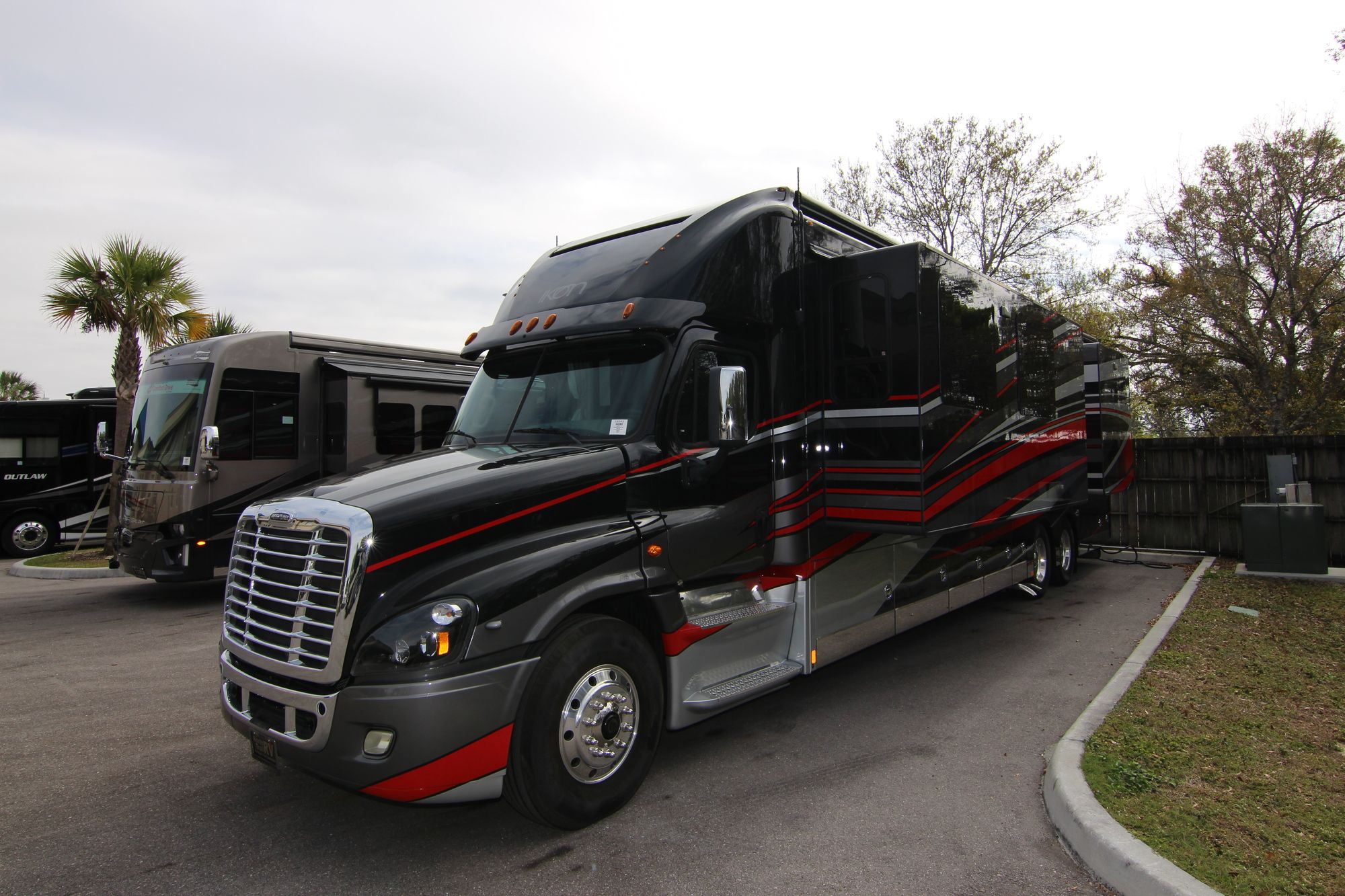 Used 2017 Renegade Rv Ikon 4534 Class C  For Sale