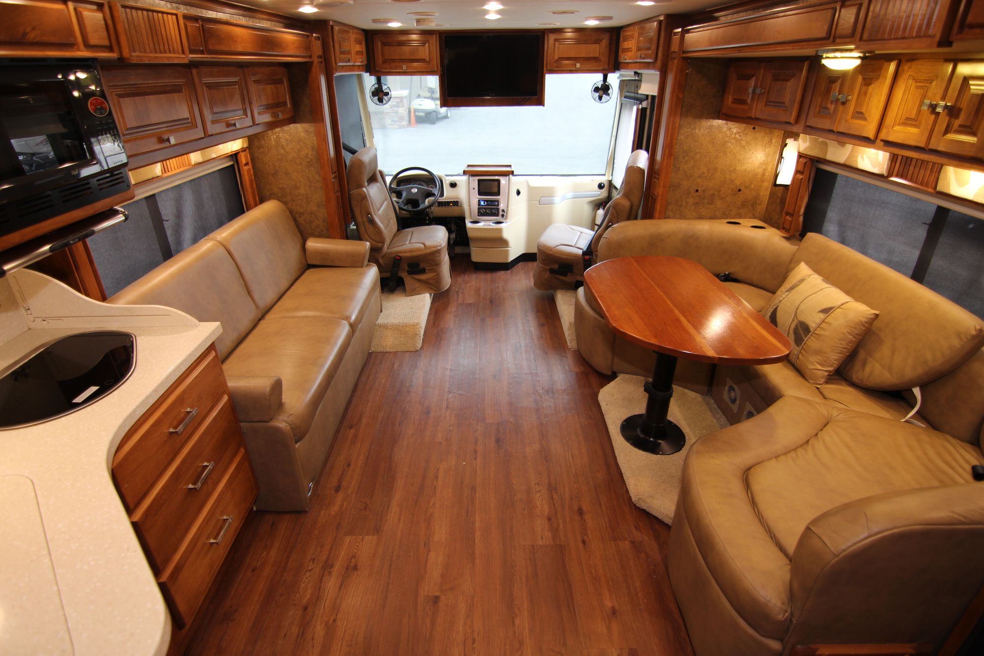 Used 2014 Tiffin Motor Homes Breeze 32BR Class A  For Sale