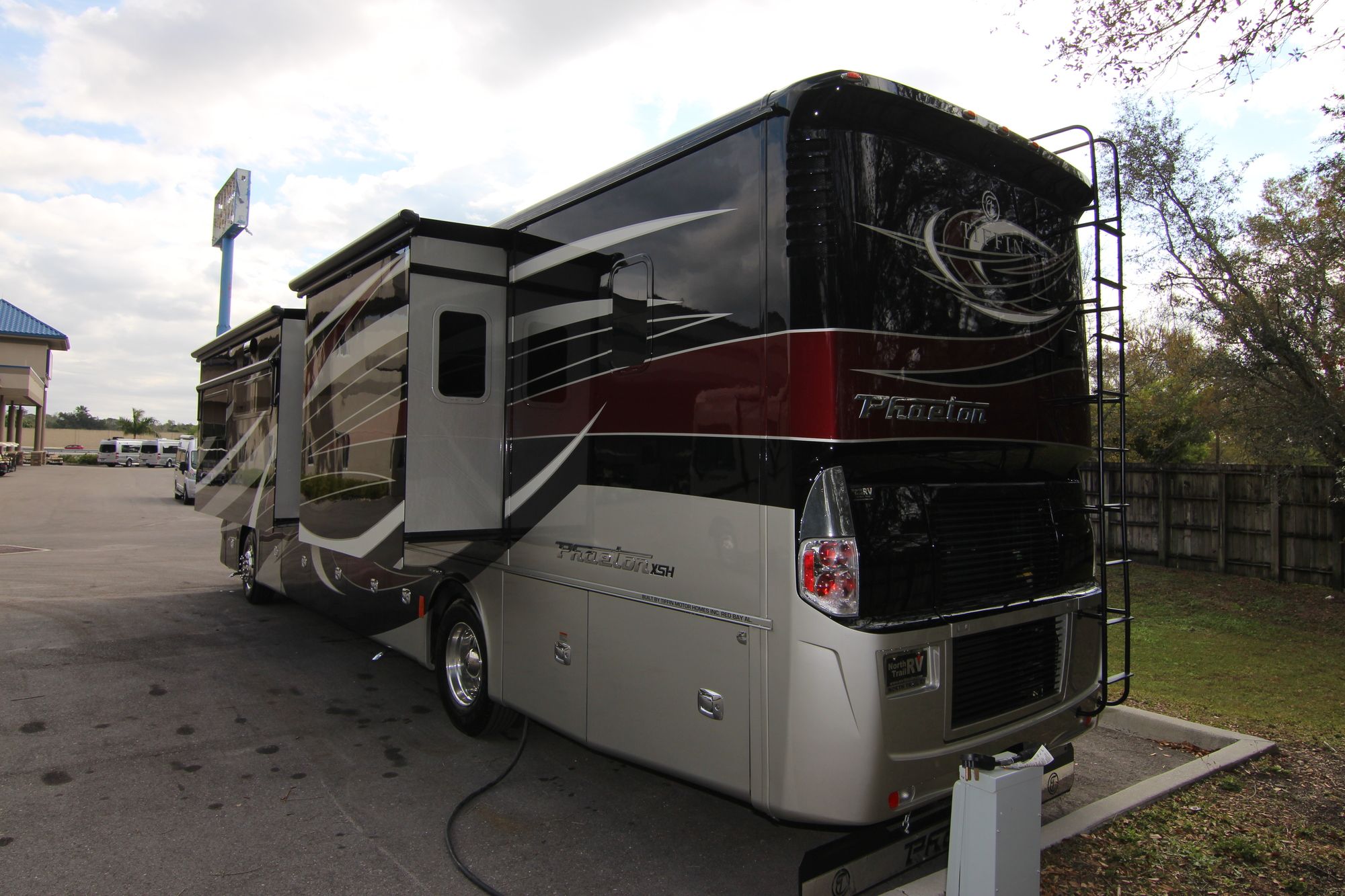 New 2019 Tiffin Motor Homes Phaeton 40 IH Class A  For Sale