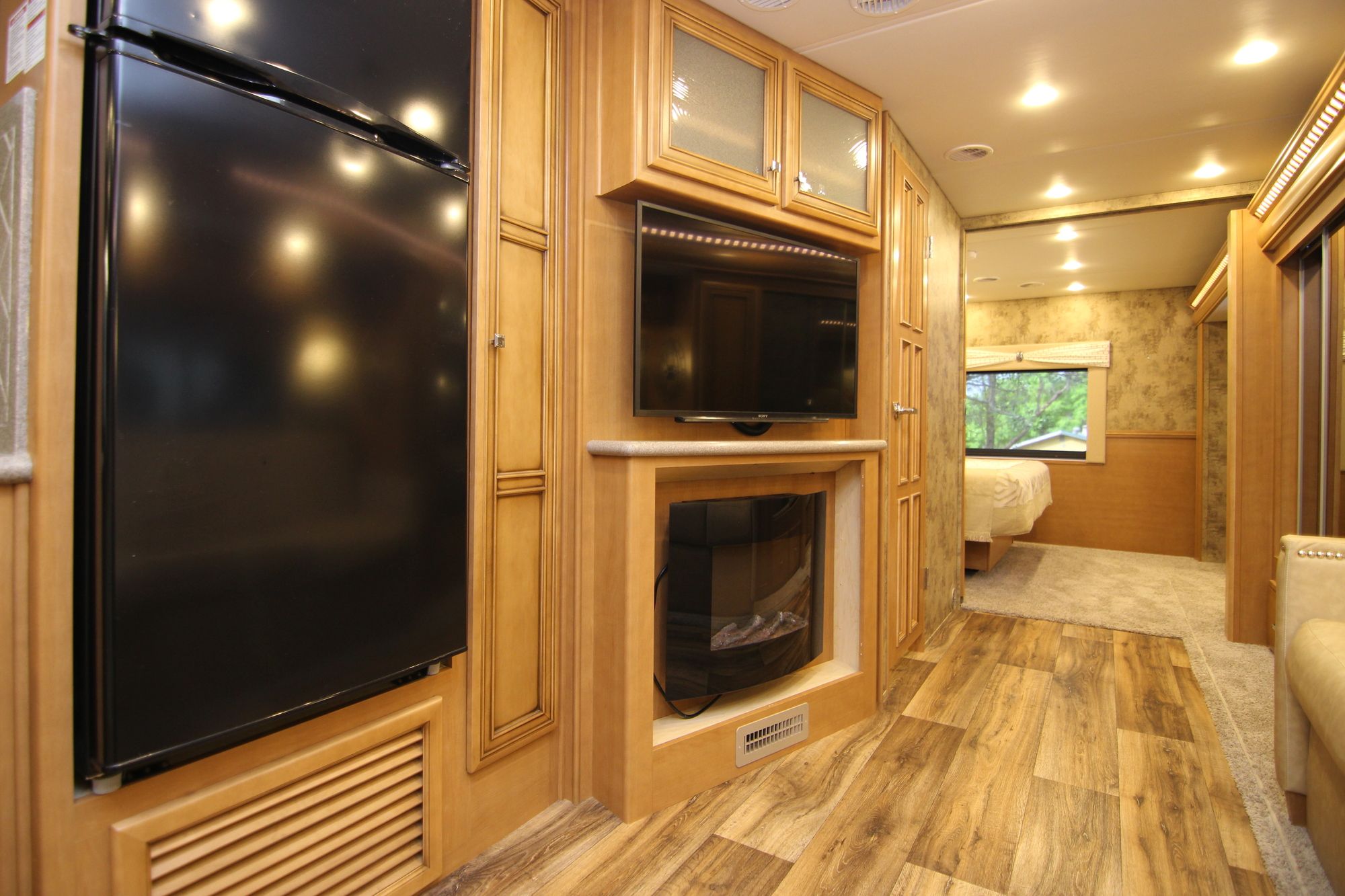 Used 2017 Newmar Bay Star 3401 Class A  For Sale