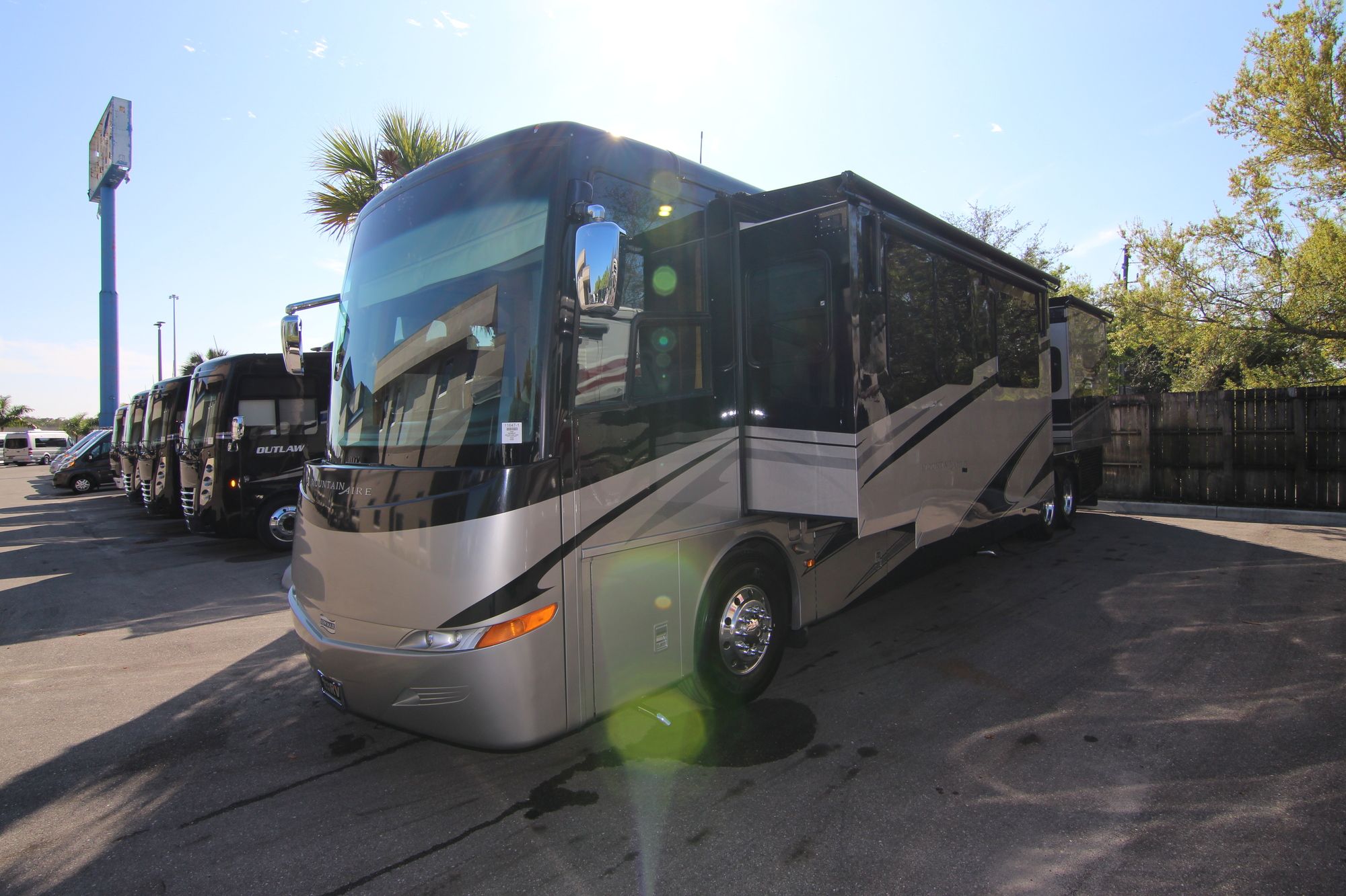 Used 2008 Newmar Mountain Aire 4528 Class A  For Sale