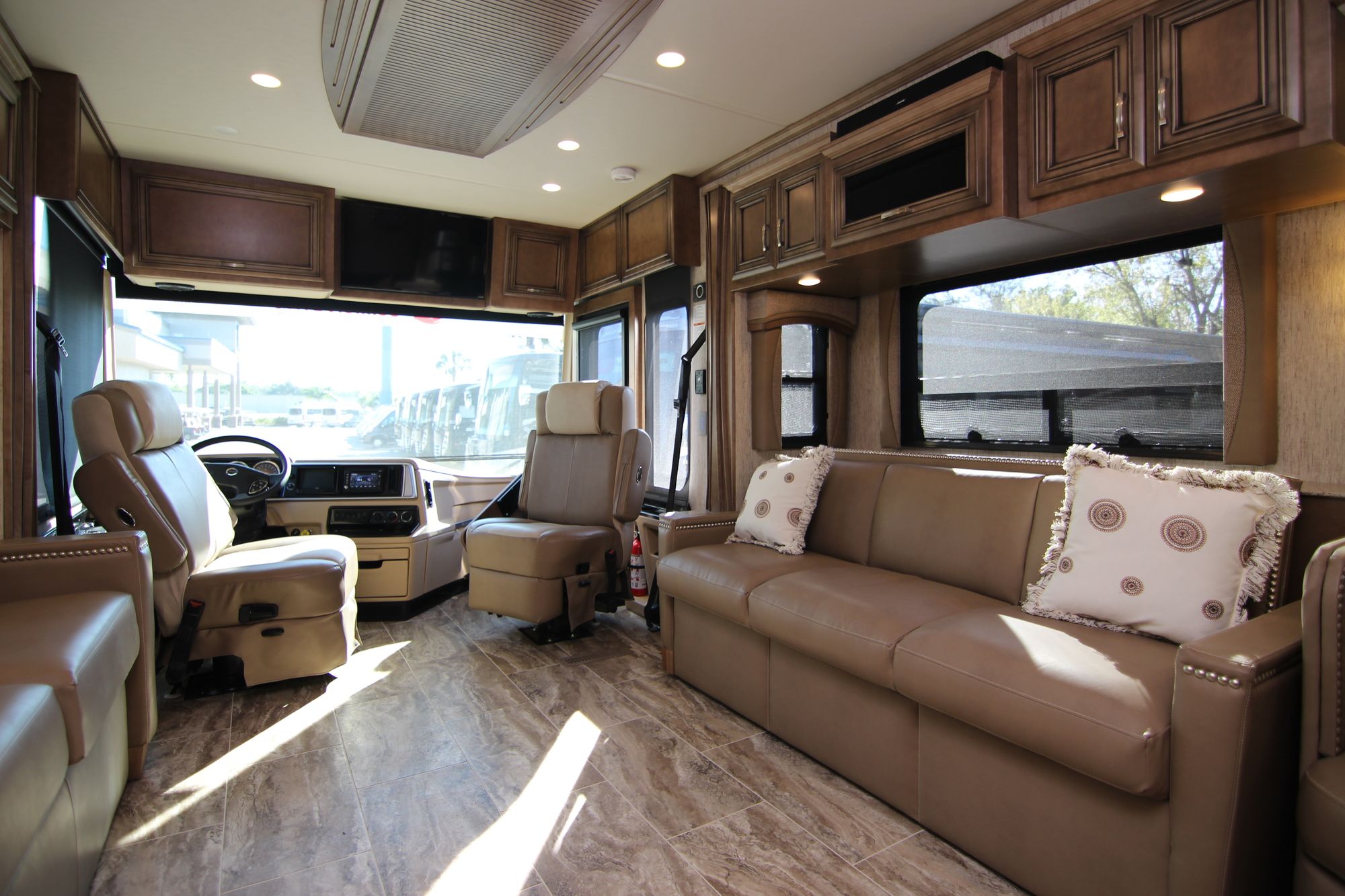 New 2019 Newmar Ventana Le 4002 Class A  For Sale