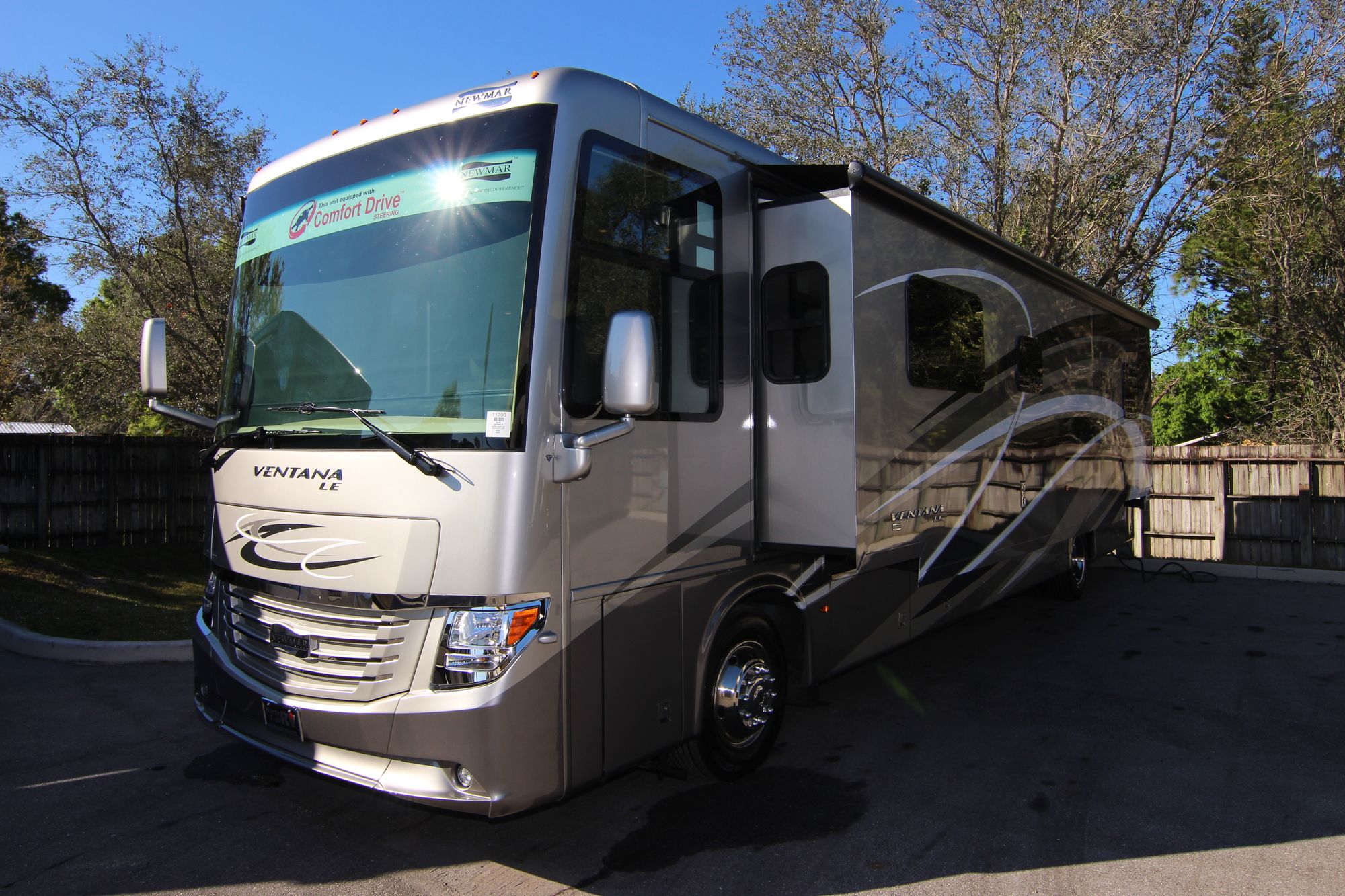 New 2019 Newmar Ventana Le 4002 Class A  For Sale