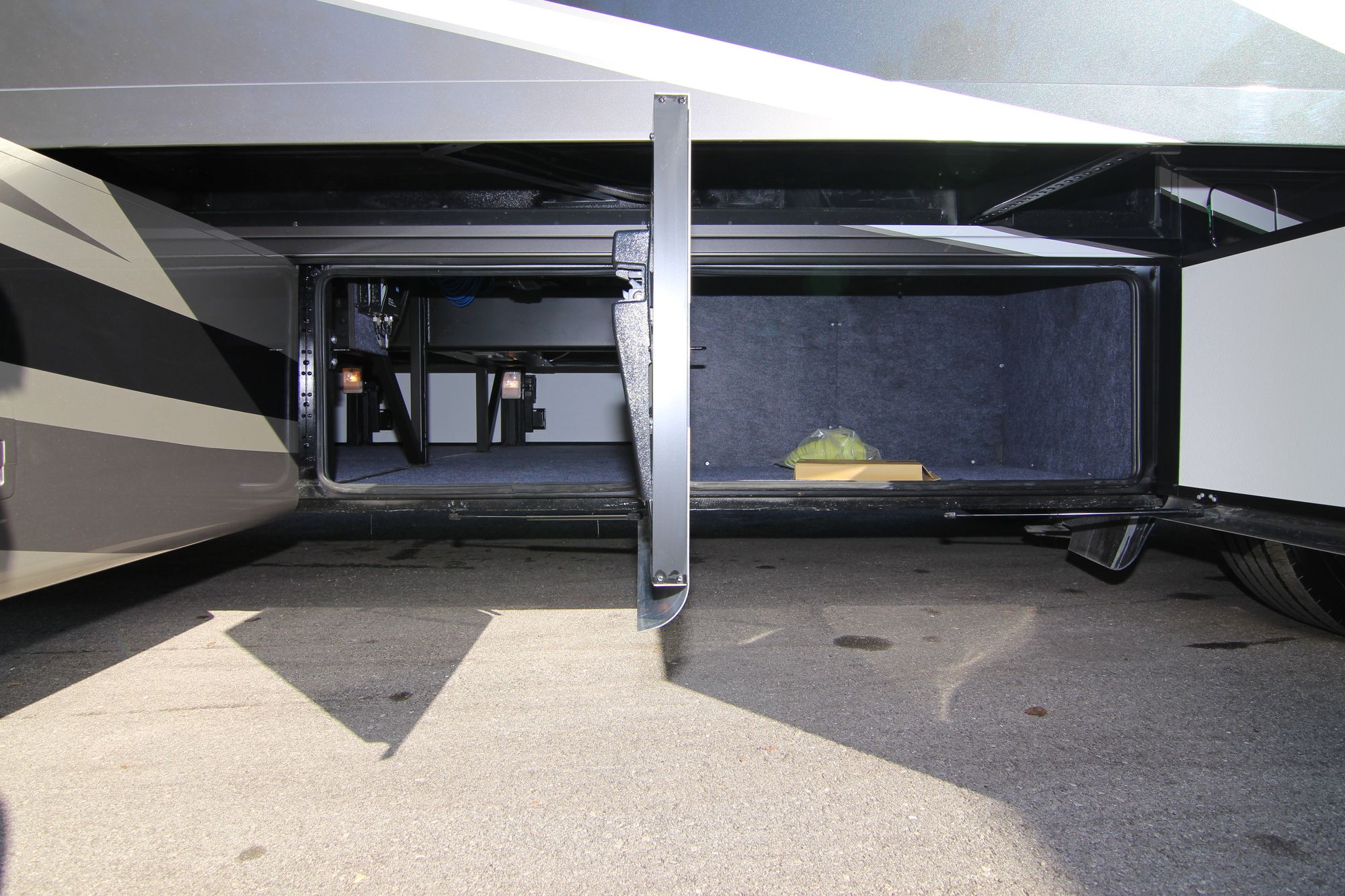 New 2019 Newmar Ventana Le 4002 Class A  For Sale