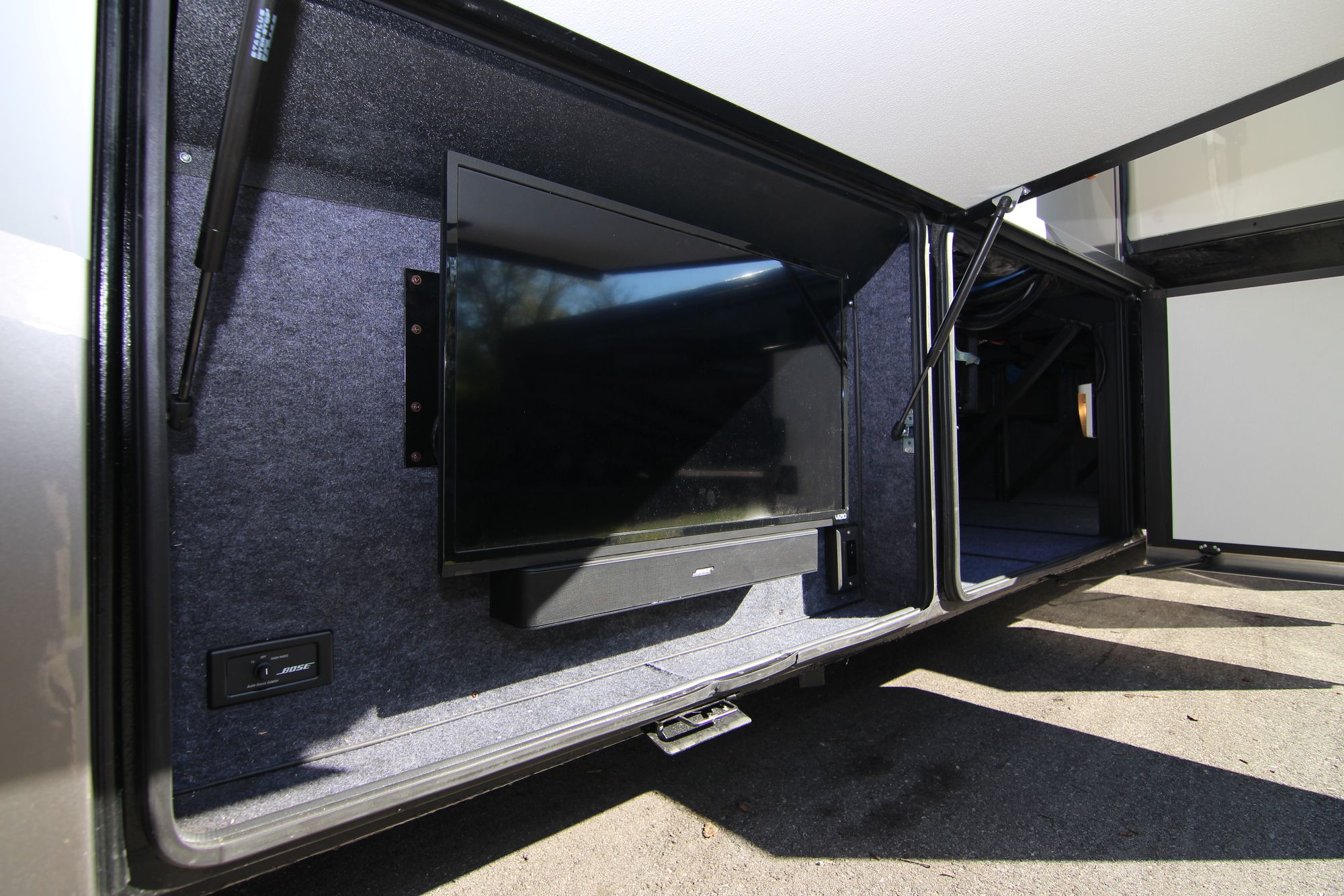 New 2019 Newmar Ventana Le 4002 Class A  For Sale