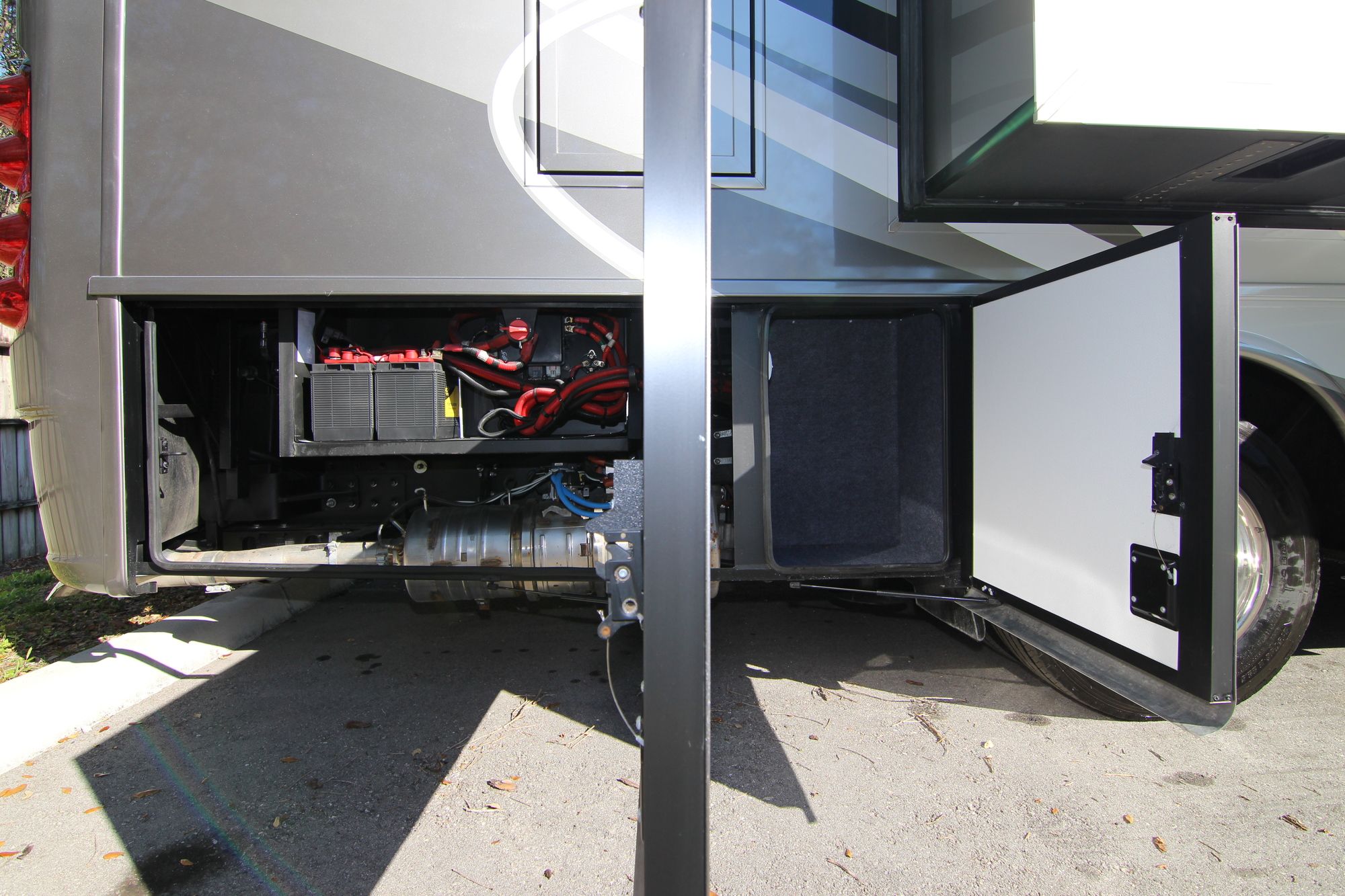 New 2019 Newmar Ventana Le 4002 Class A  For Sale