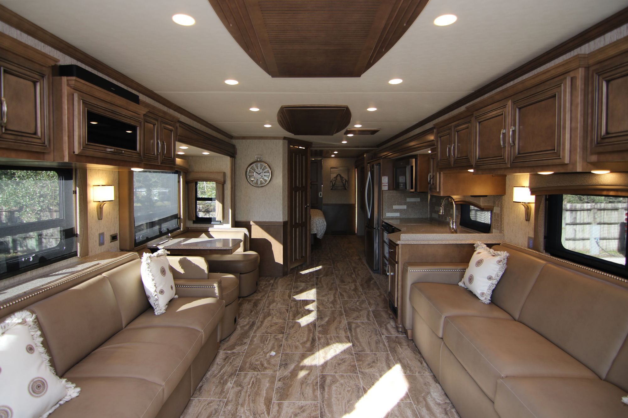 New 2019 Newmar Ventana Le 4002 Class A  For Sale