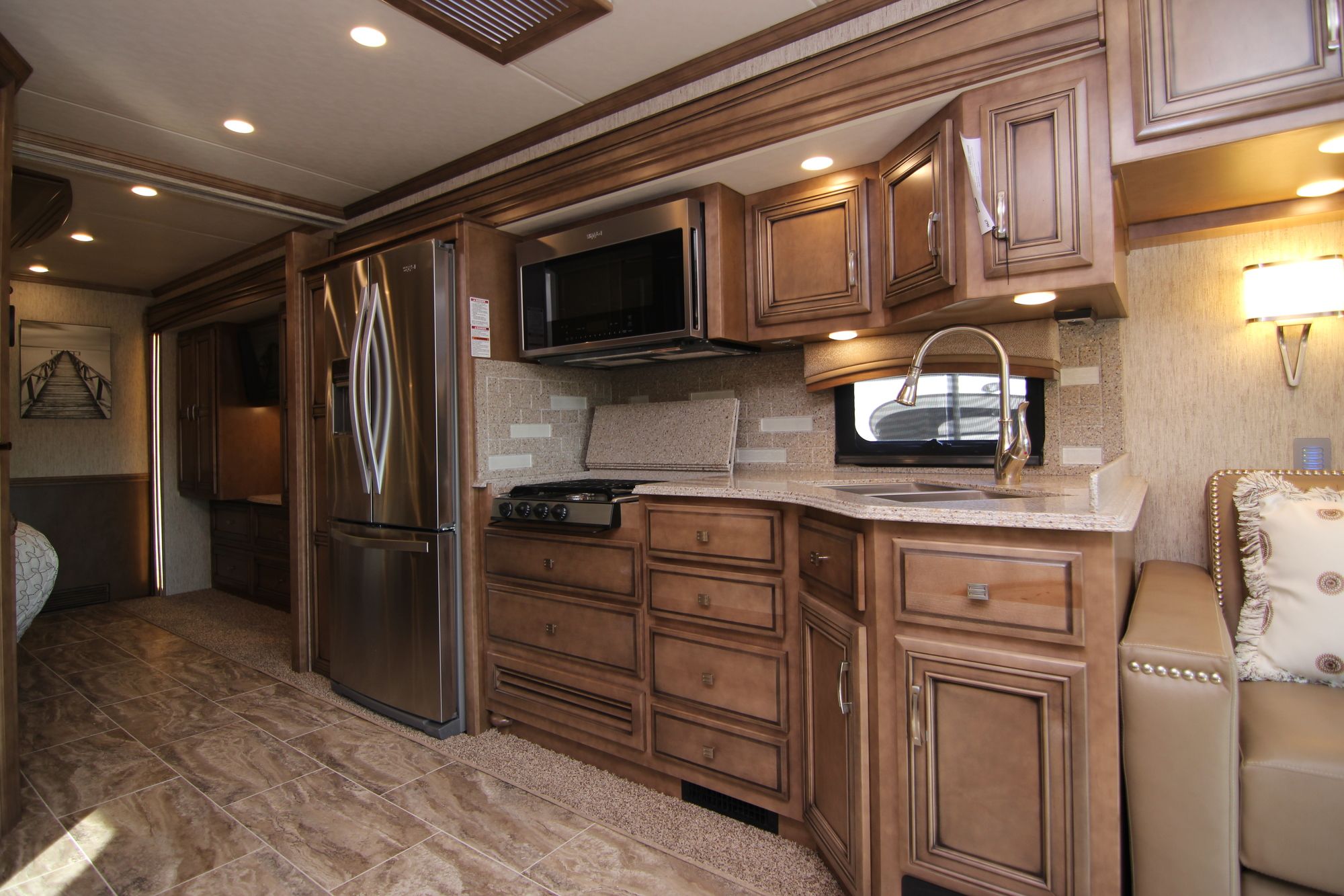 New 2019 Newmar Ventana Le 4002 Class A  For Sale