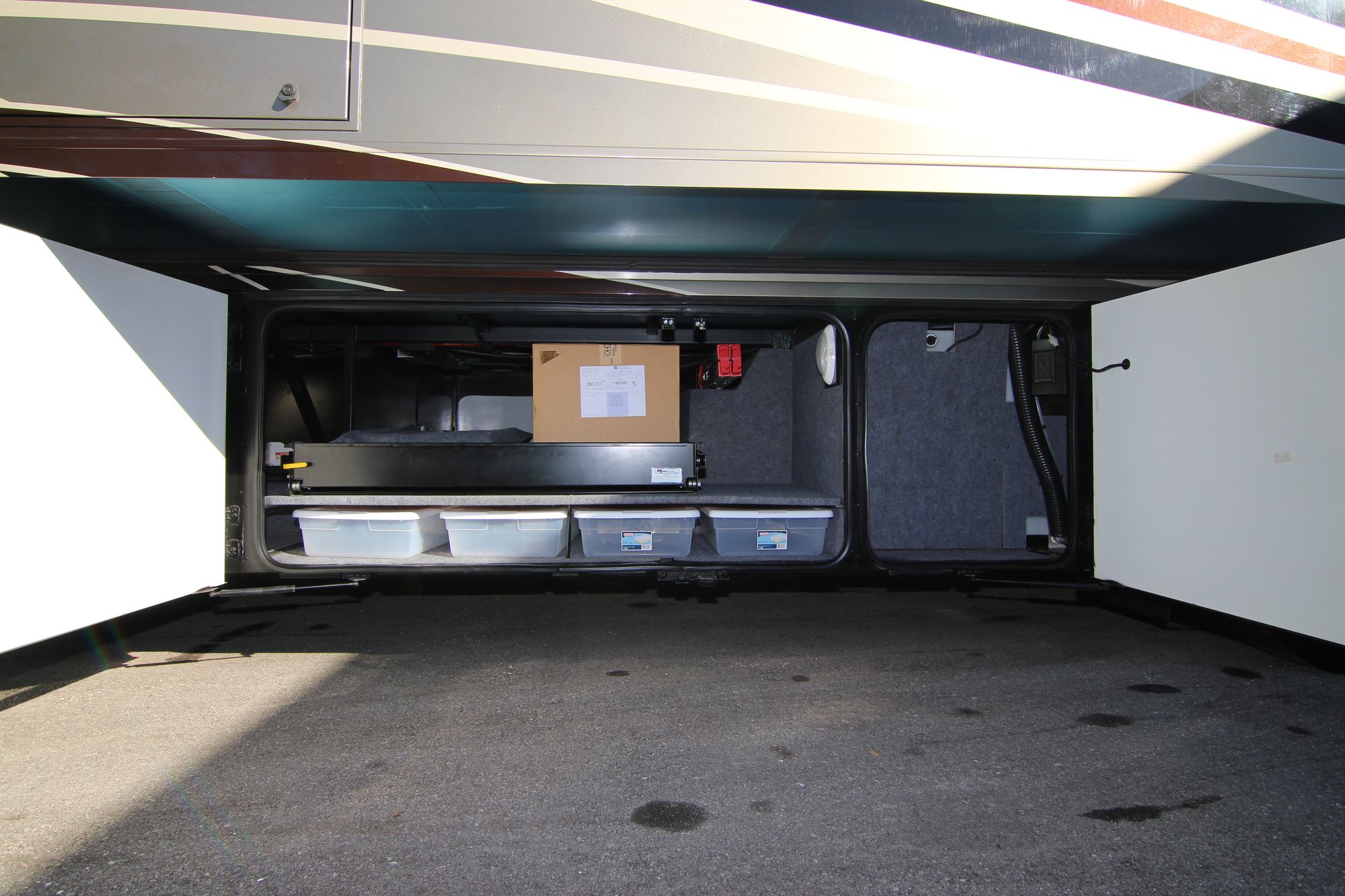 Used 2013 Itasca Ellipse 42QD Class A  For Sale