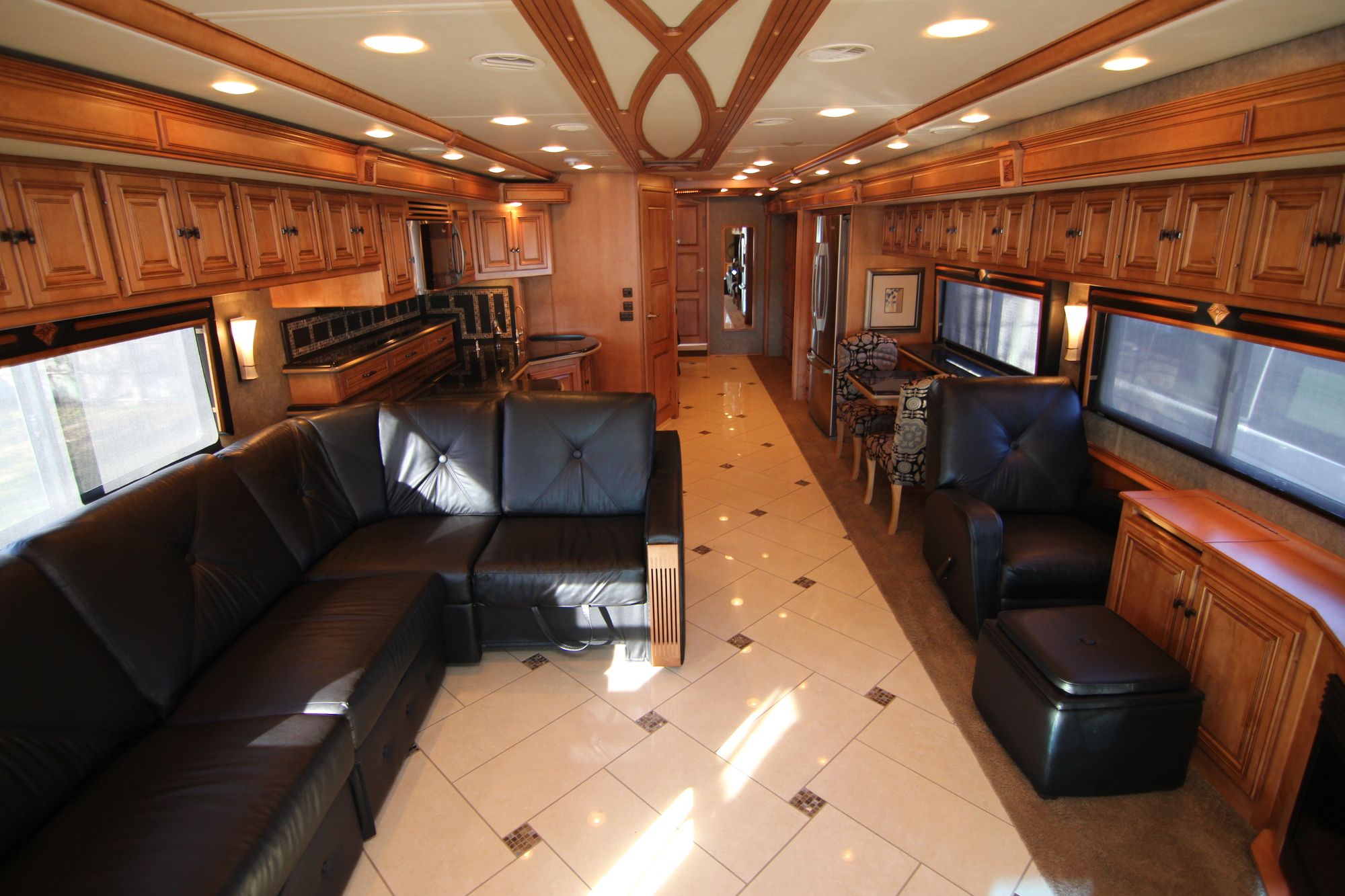 Used 2013 Itasca Ellipse 42QD Class A  For Sale