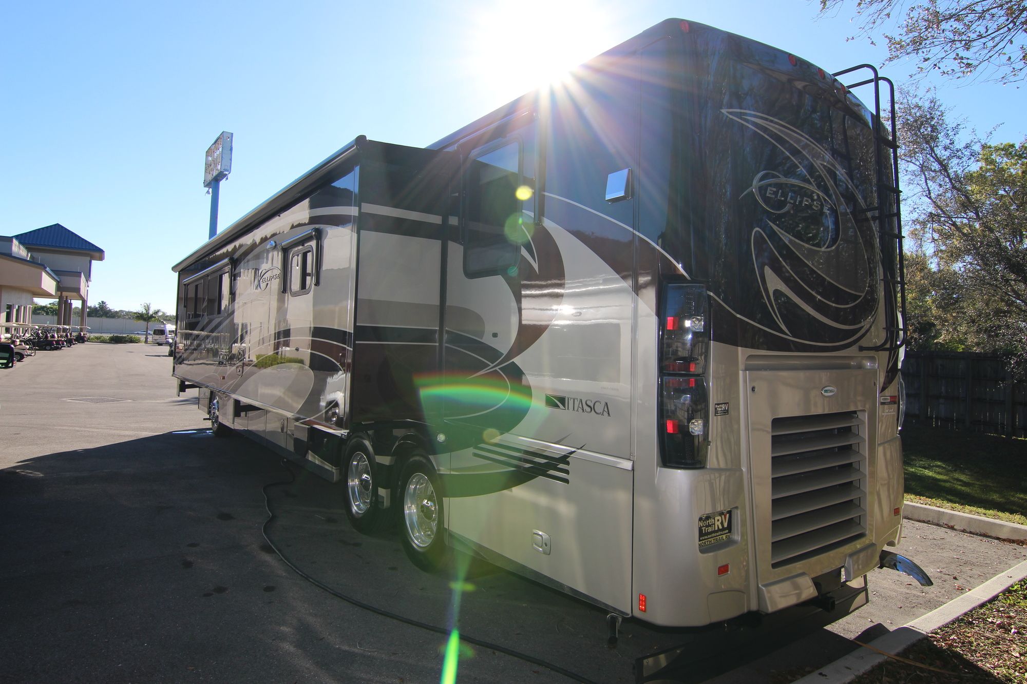 Used 2013 Itasca Ellipse 42QD Class A  For Sale