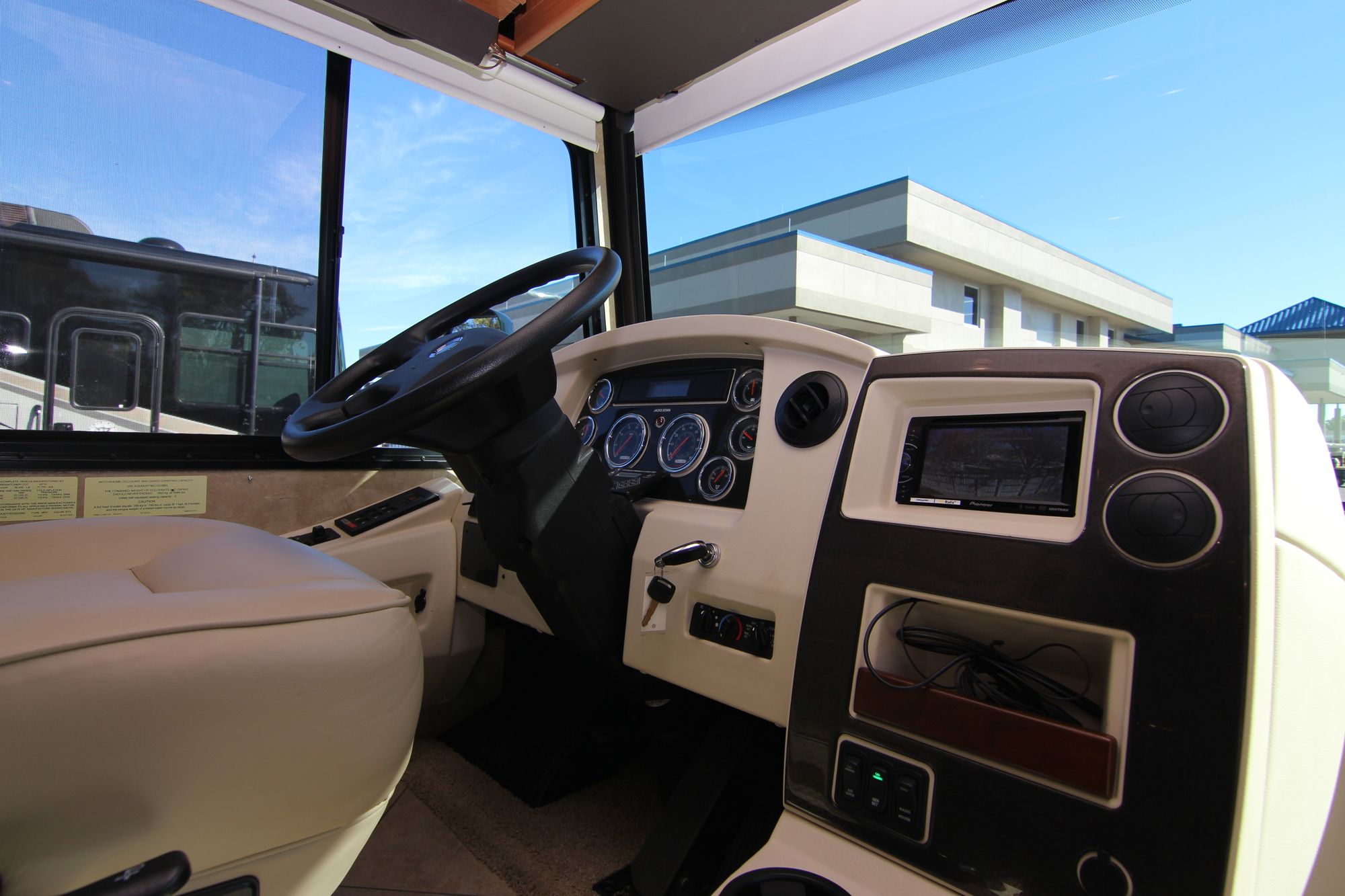 Used 2015 Winnebago Forza 34T Class A  For Sale