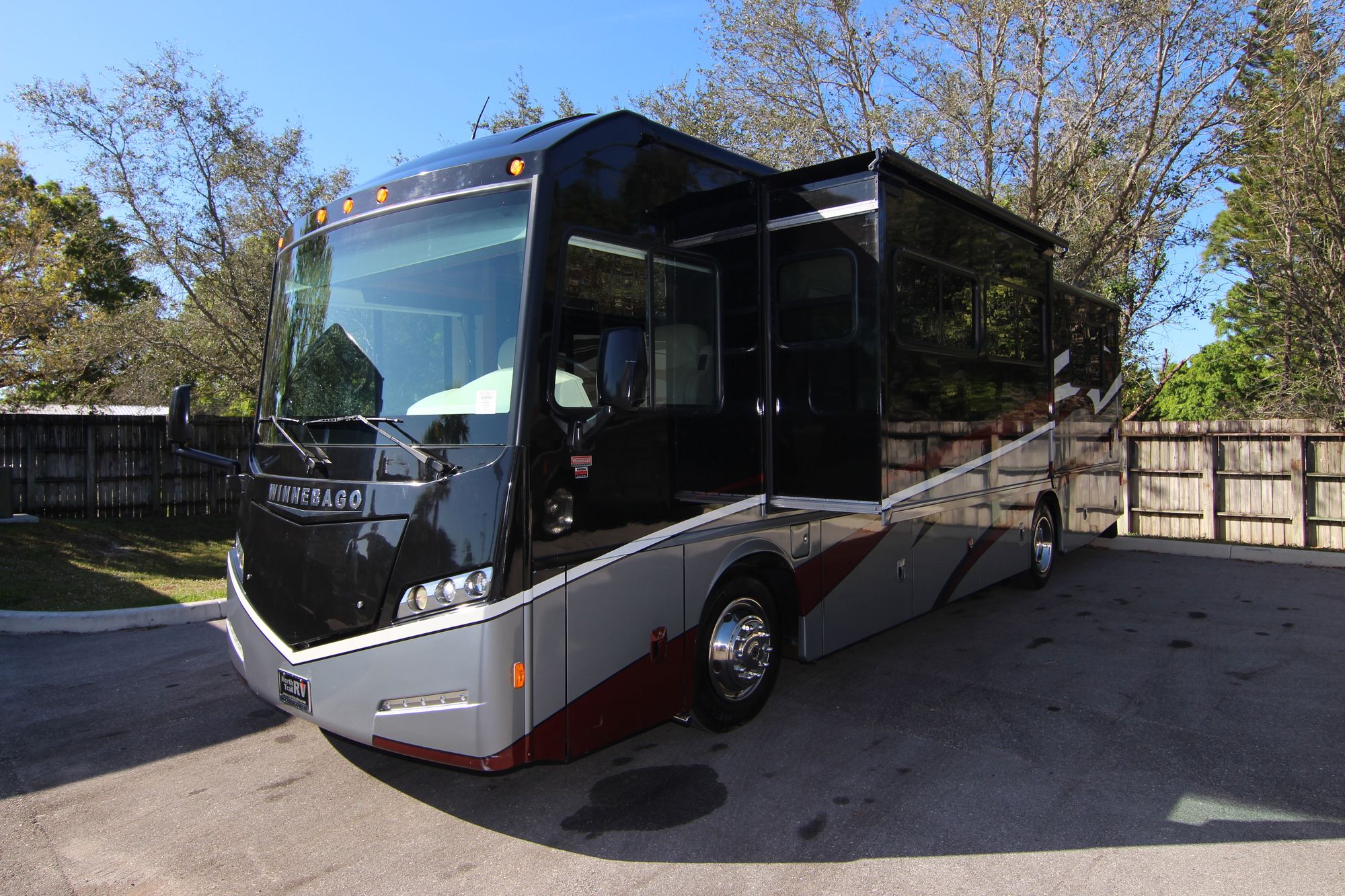 Used 2015 Winnebago Forza 34T Class A  For Sale