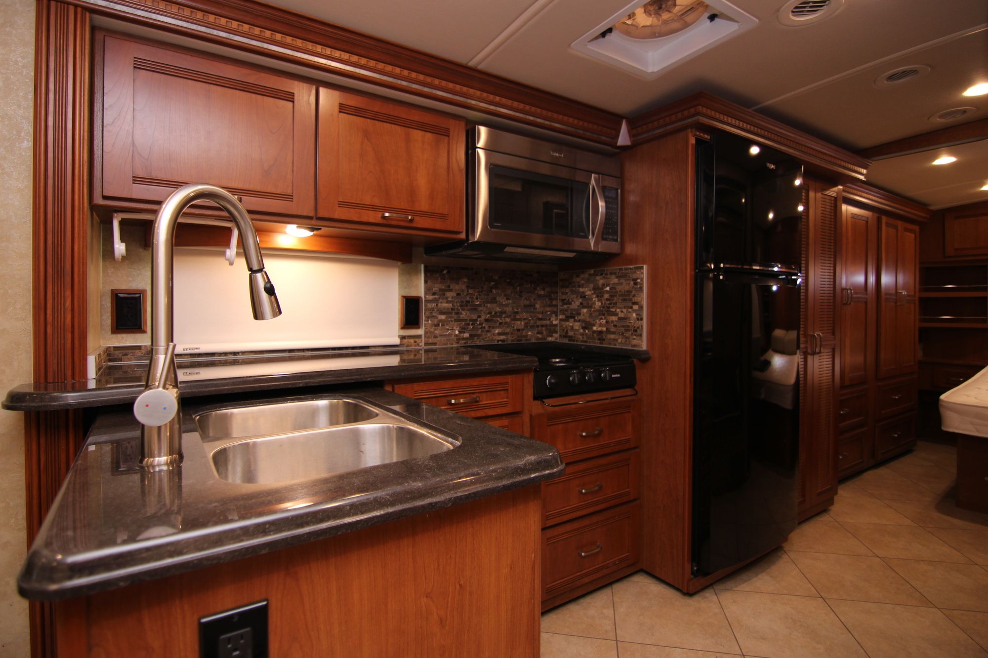 Used 2015 Winnebago Forza 34T Class A  For Sale