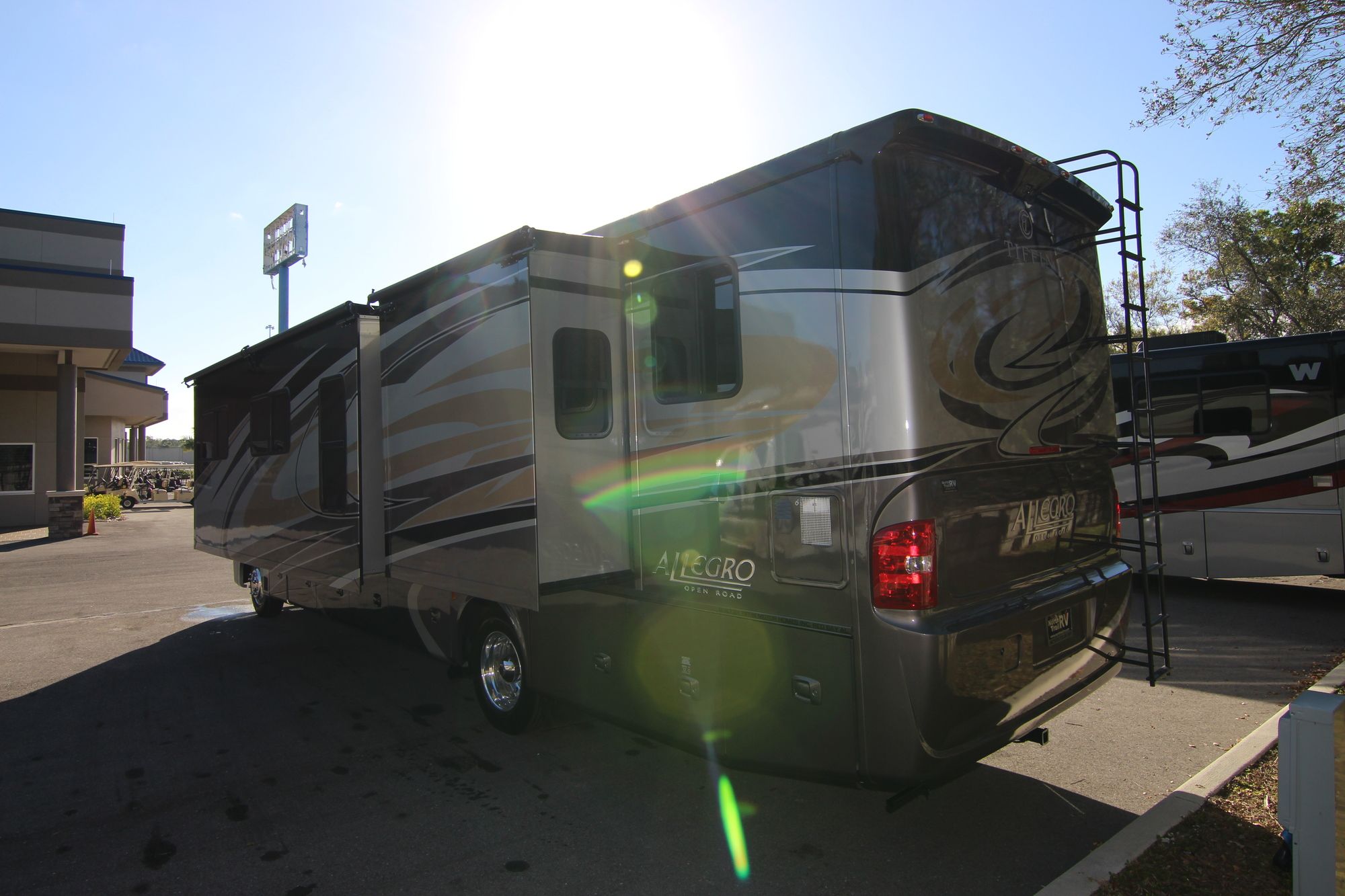 Used 2016 Tiffin Motor Homes Allegro 36LA Class A  For Sale