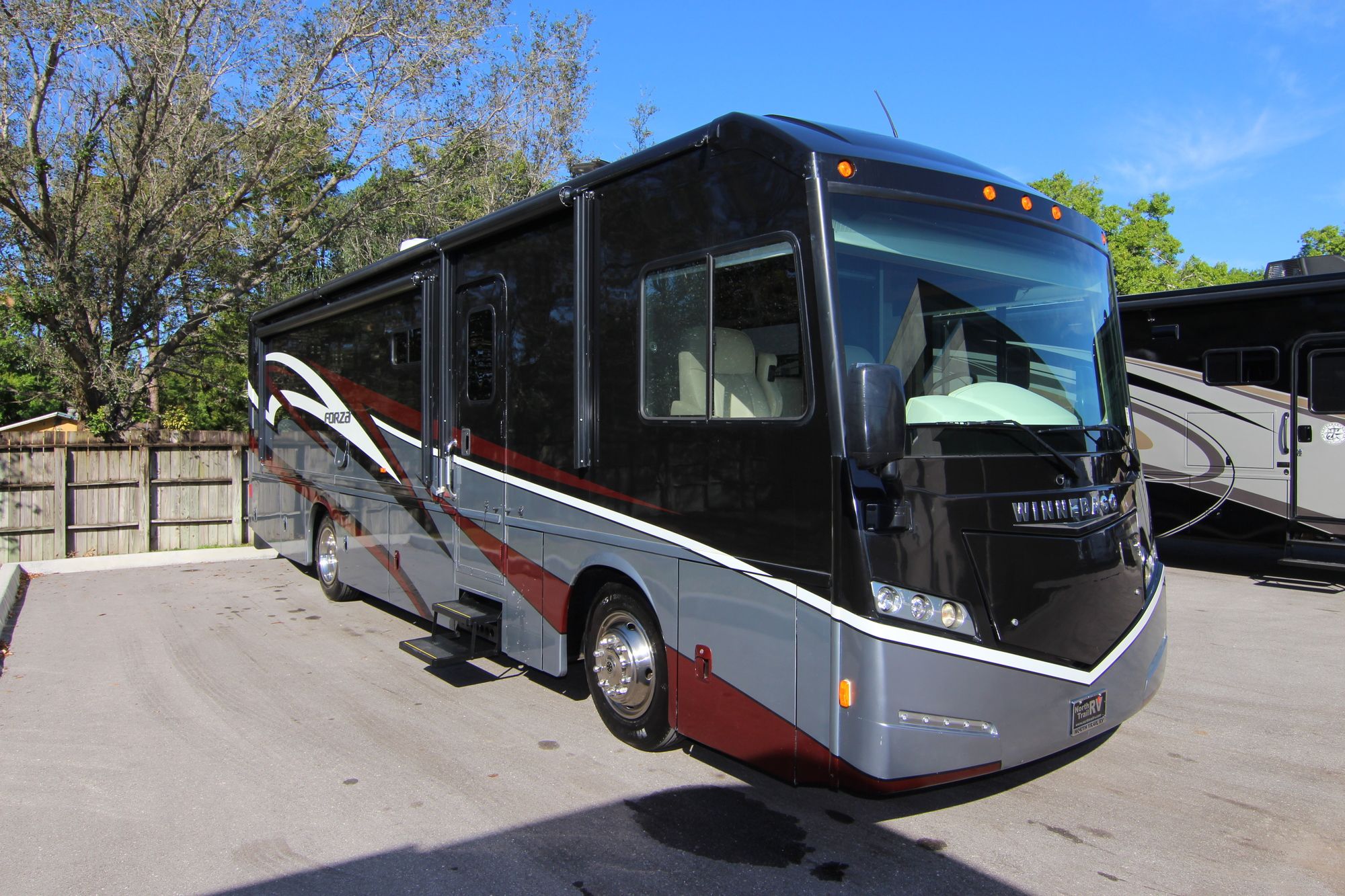 Used 2015 Winnebago Forza 34T Class A  For Sale