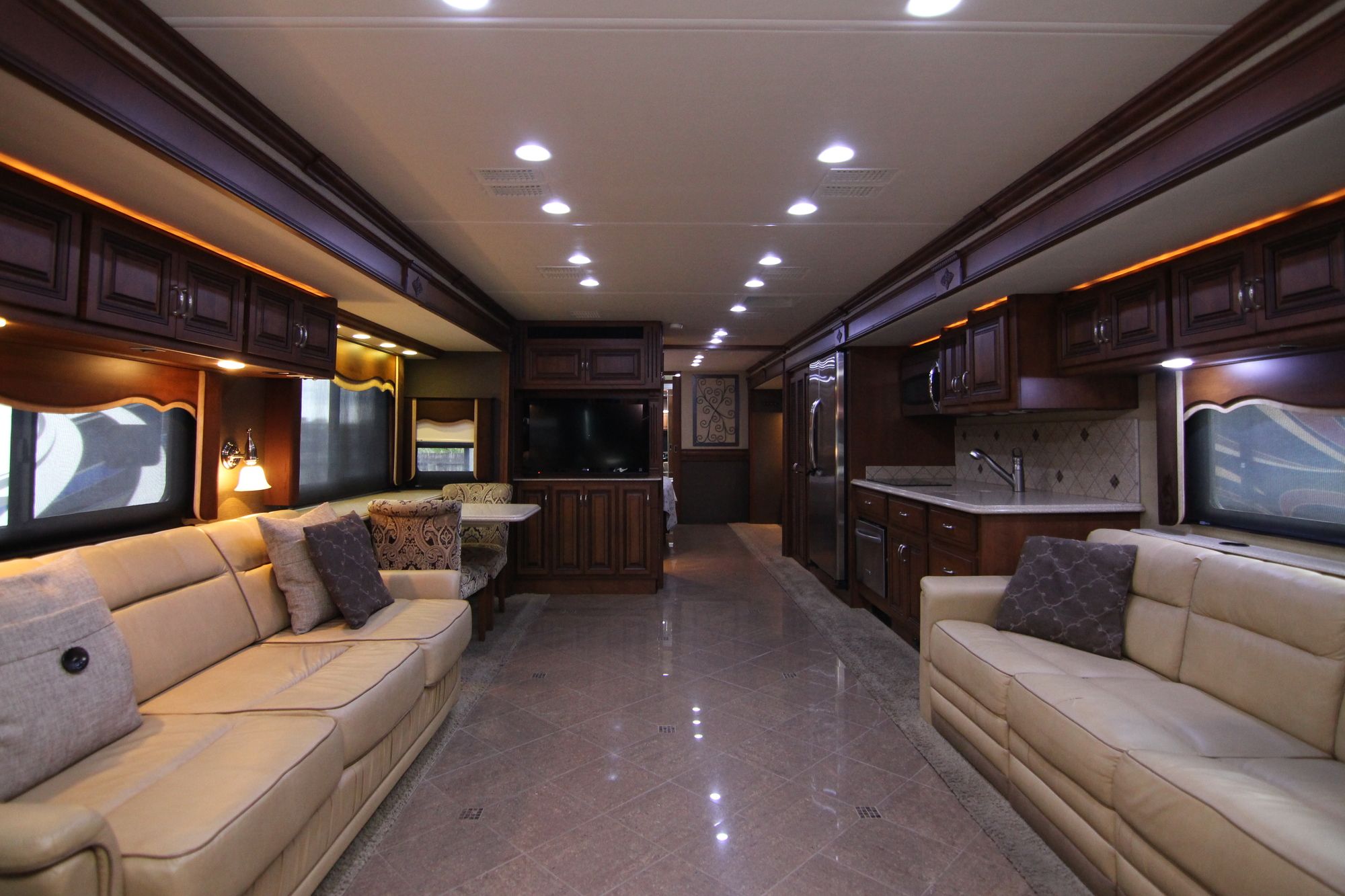 Used 2012 Fleetwood Providence 42M Class A  For Sale